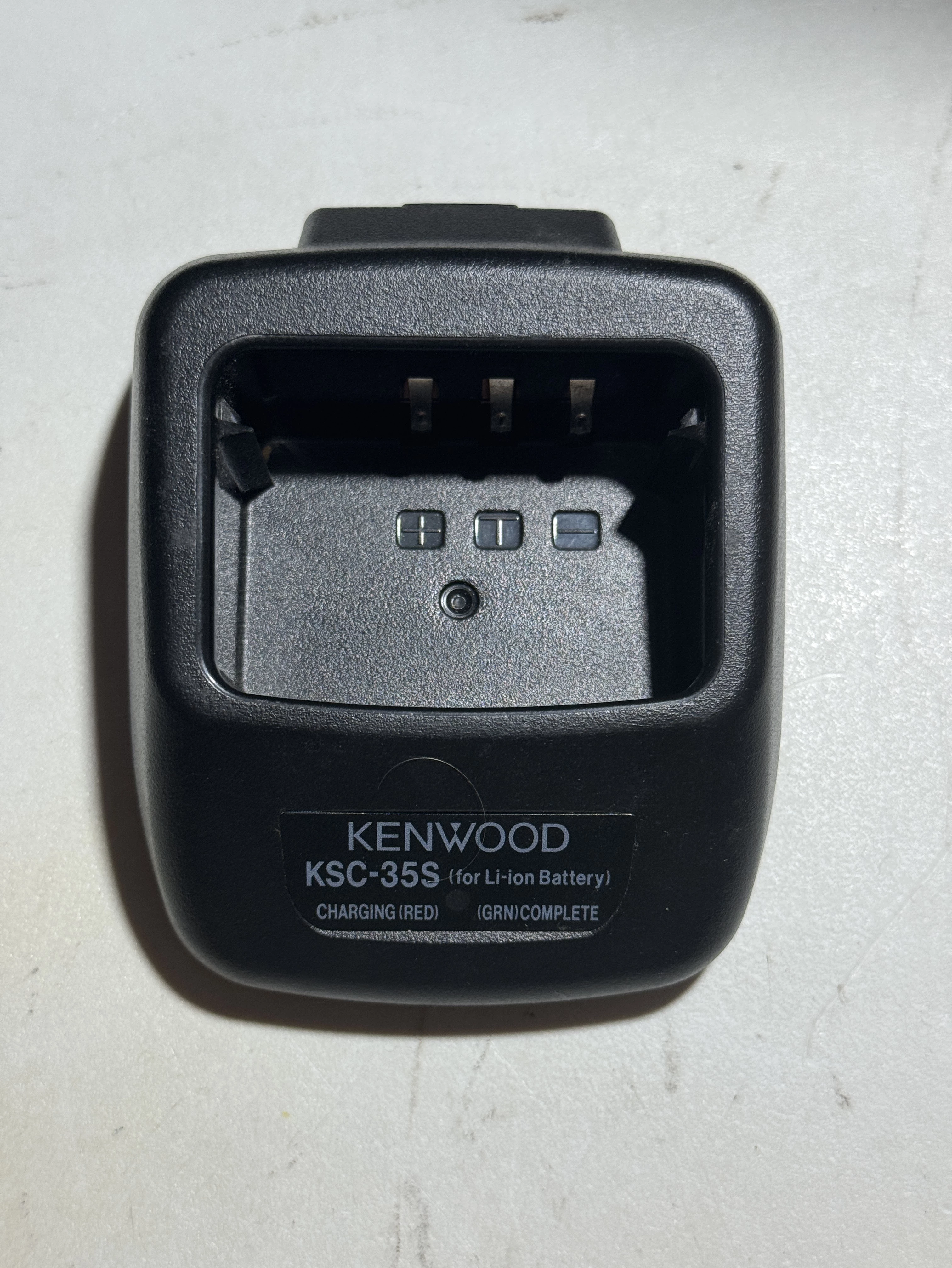 krotkofalowka-kenwood-ksc-35s-ladowarka-model-tk-3501