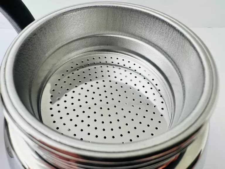 kawiarka-na-6-filizanek-ze-stali-nierdzewnej-duka-tryck-pro-stan-11323-2