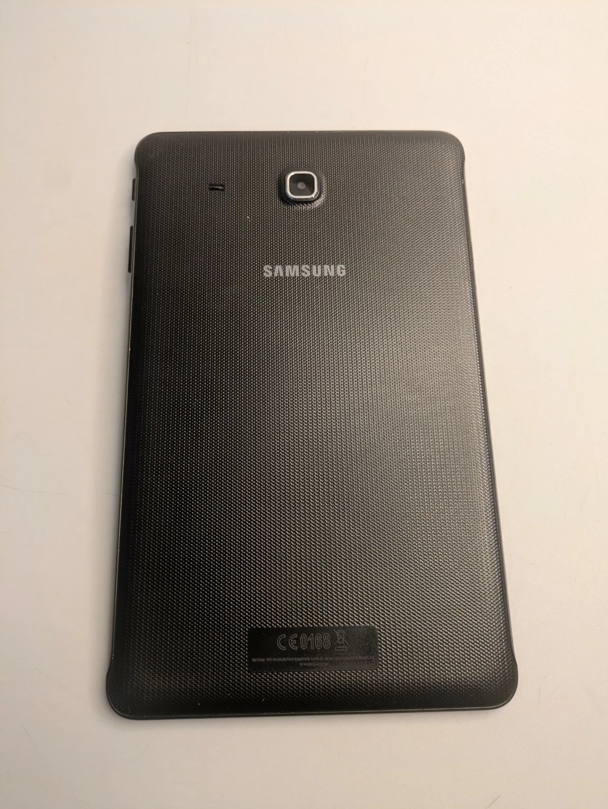 tablet-samsung-sm-t560-ean-gtin-8806088033891