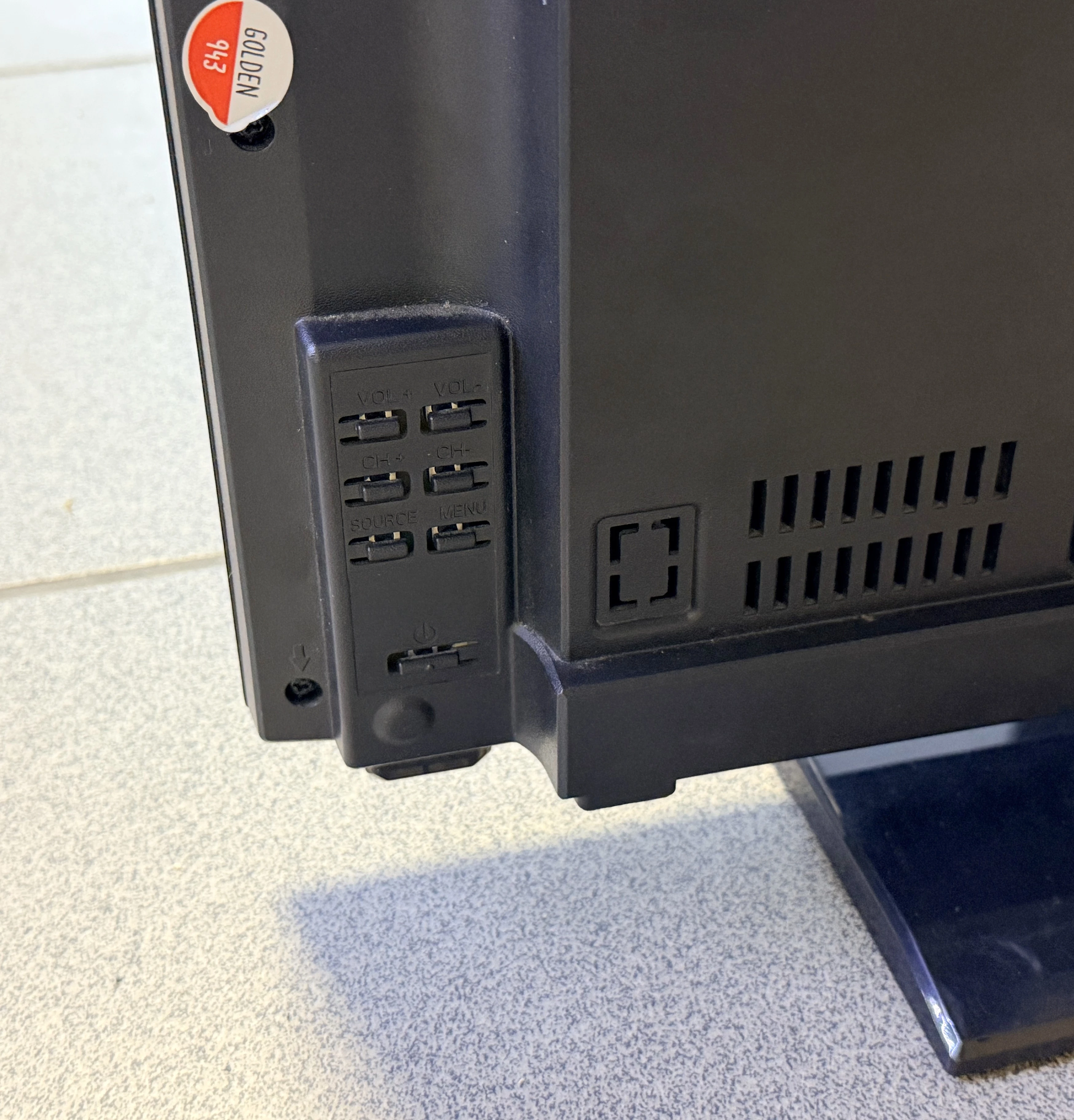 telewizor-kiano-185-led-tv-slimtv19-pilot-format-hd-129294-3