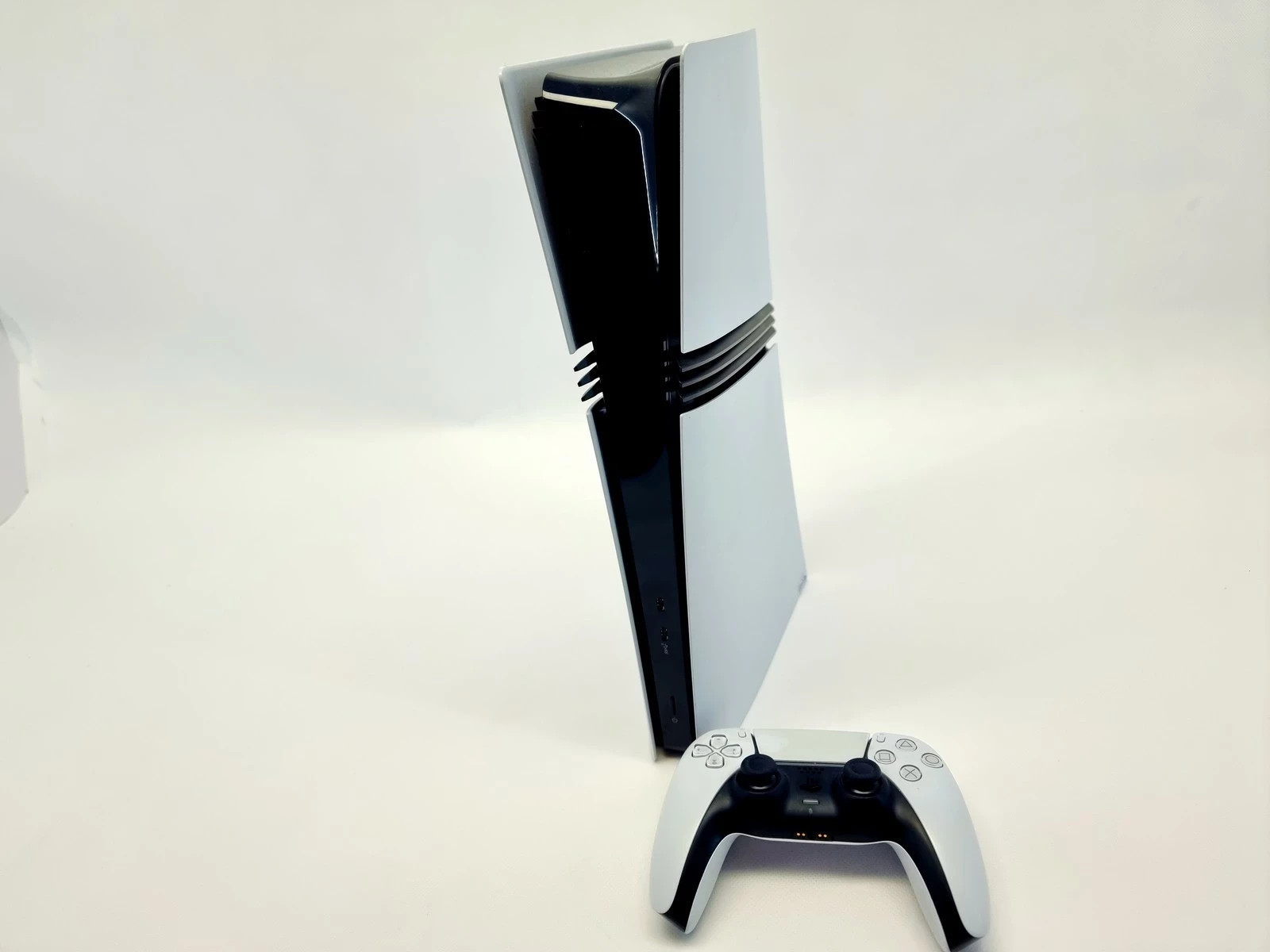 konsola-sony-ps5-pro-2tb-pad-dabrowszczakow-1811-sj-olsztyn