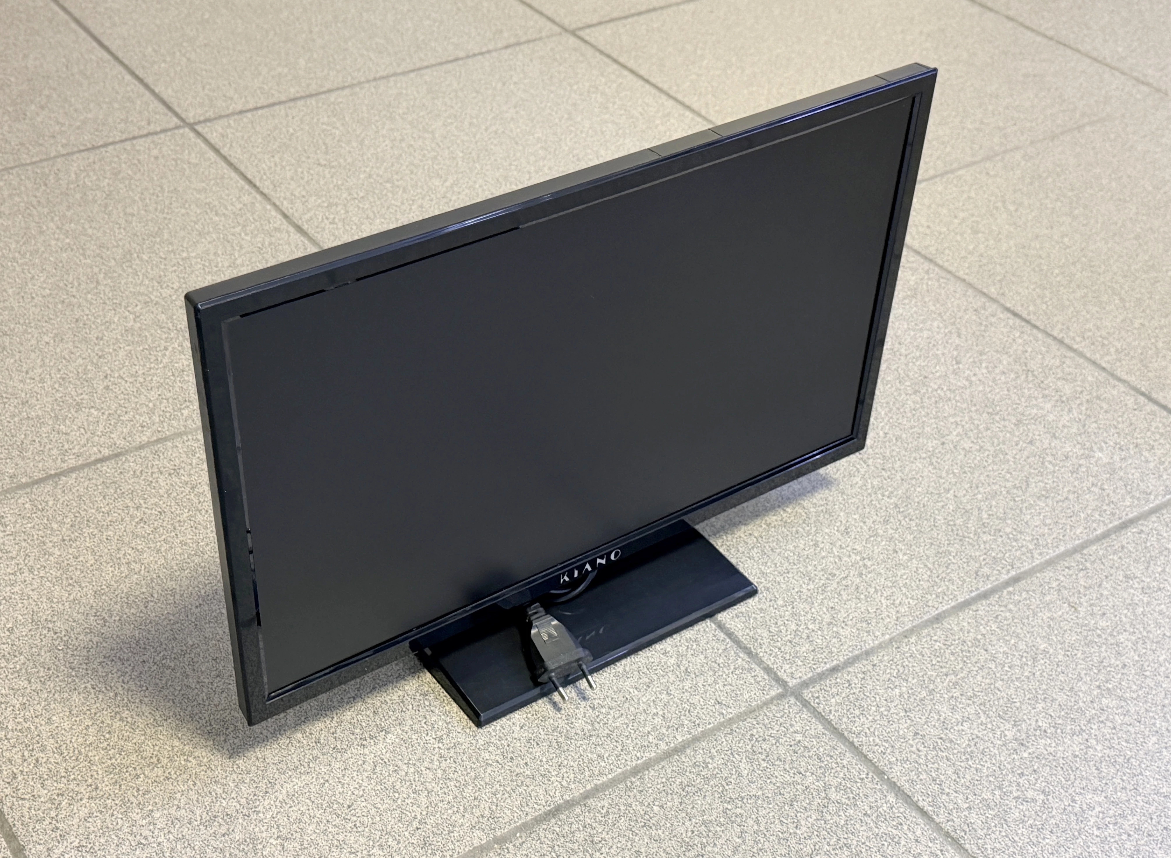 telewizor-kiano-185-led-tv-slimtv19-pilot-ean-gtin-5901821999519