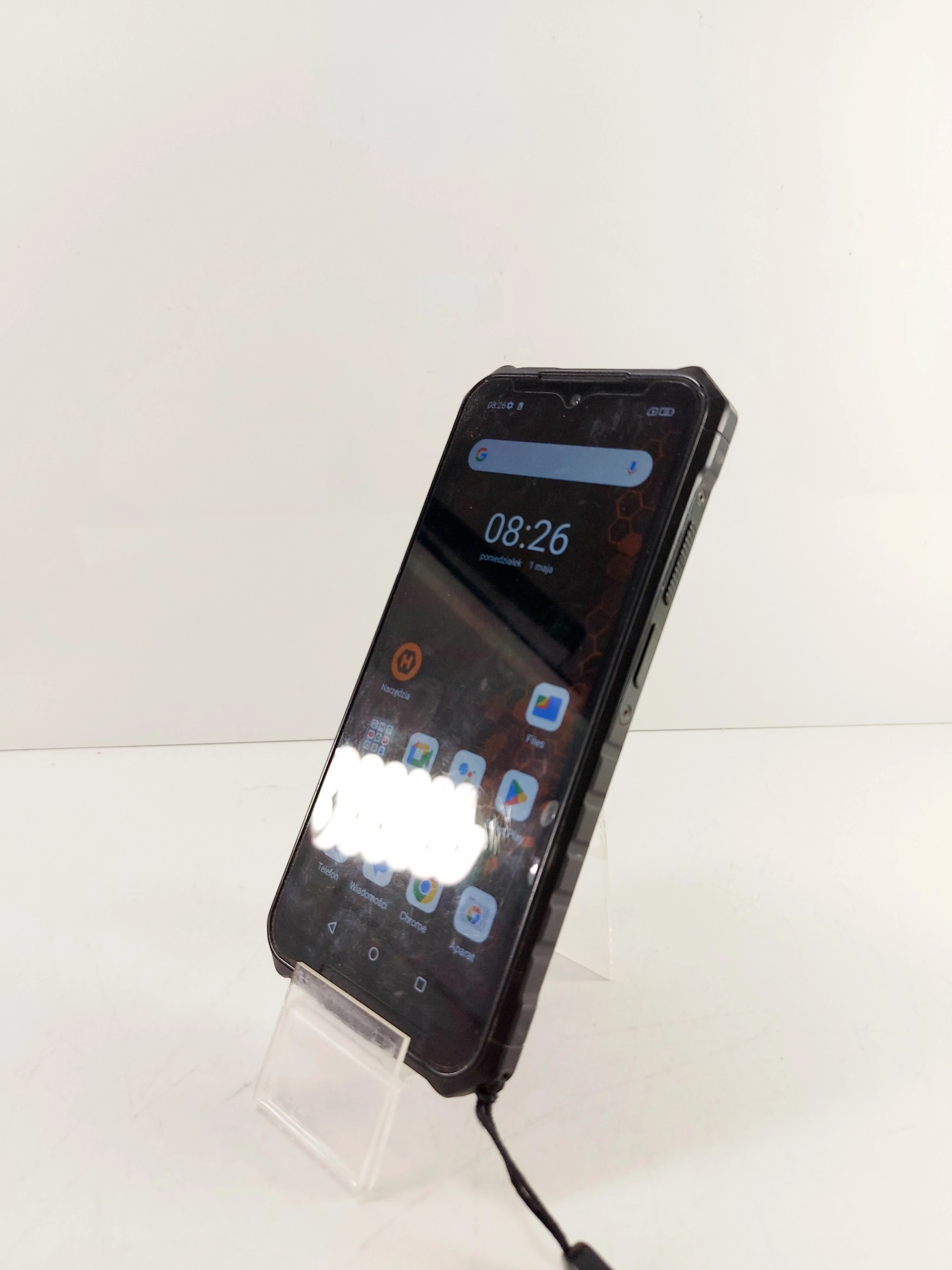 telefon-hammer-iron-v-6gb64gb-stan-11323-2