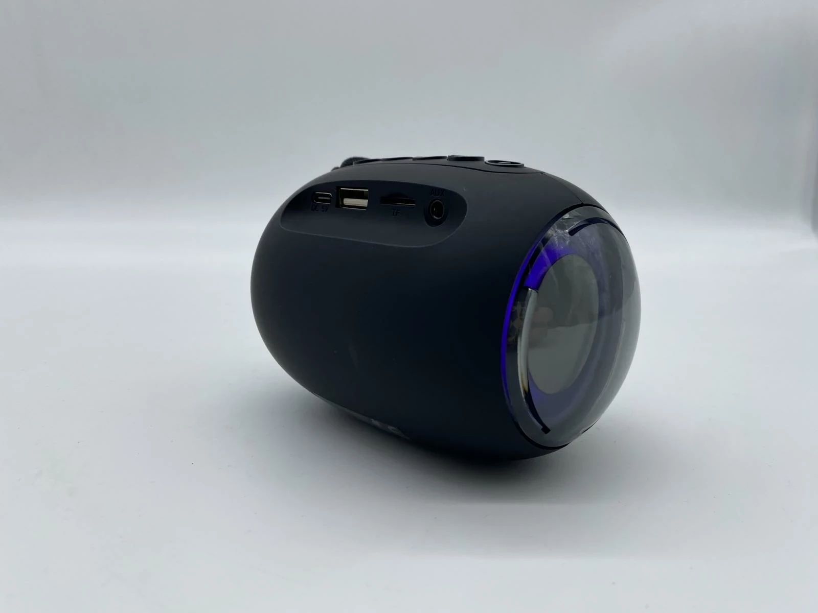 glosnik-czarny-bt-stan-11323-2