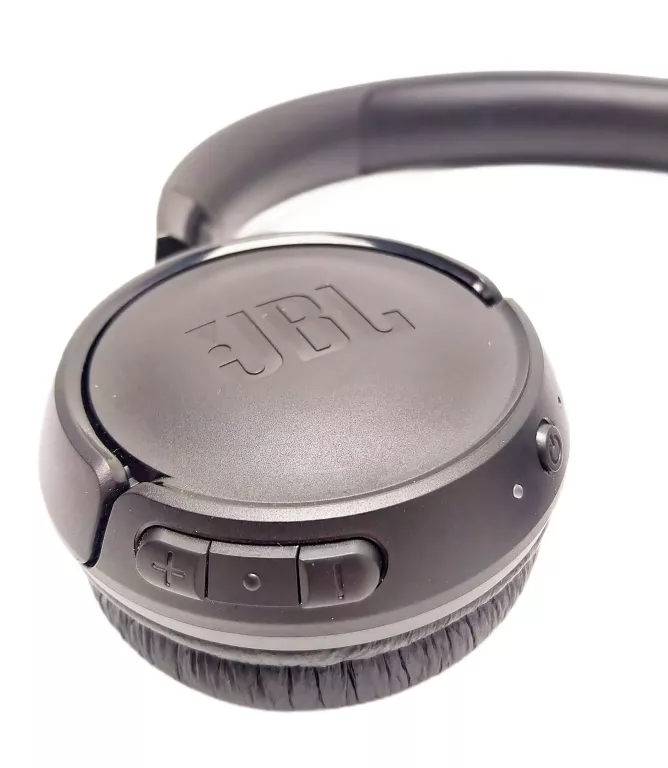 sluchawki-bt-jbl-tune-525-bt-komplet-kod-producenta-t525btwht