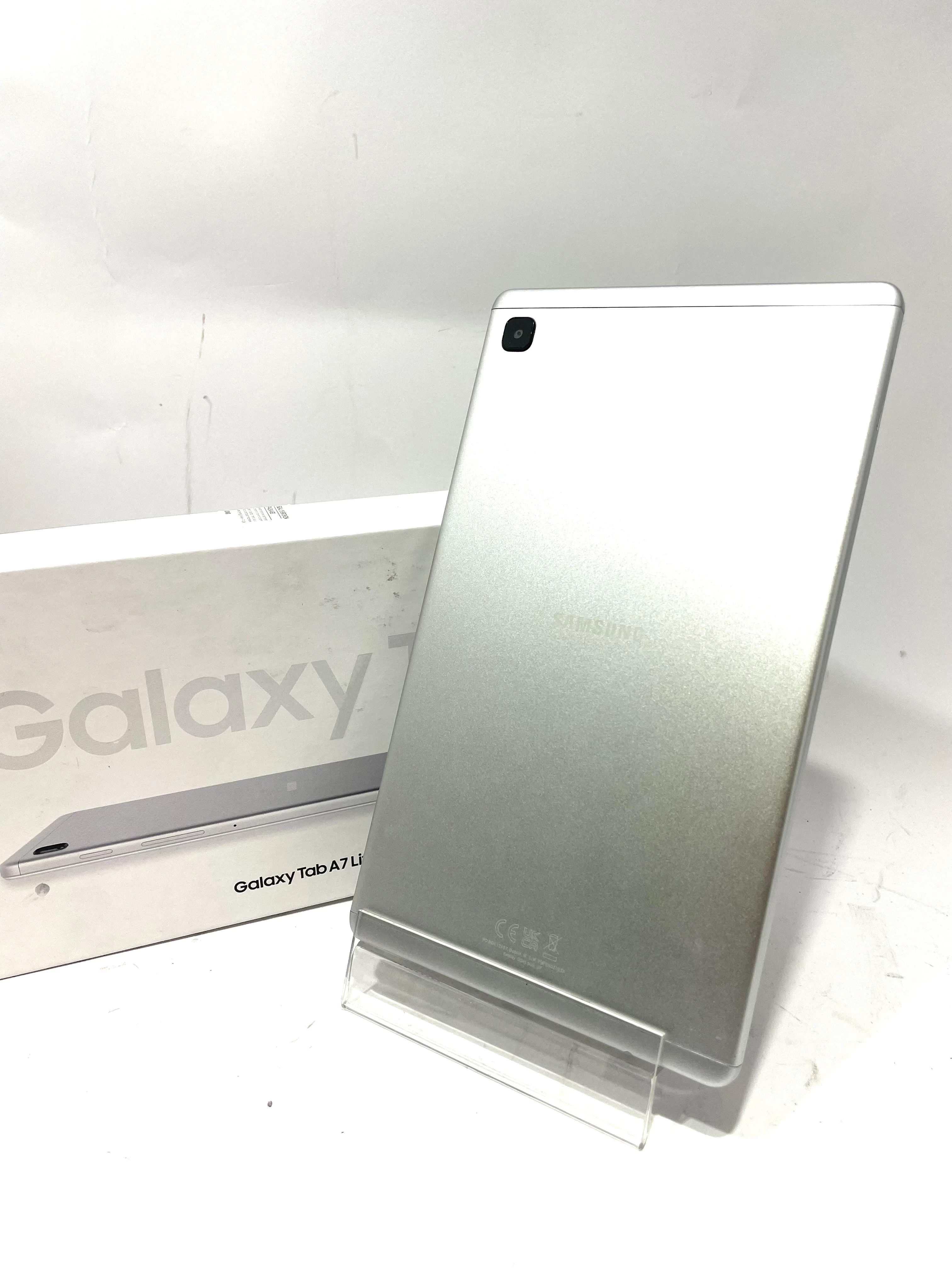 tablet-galaxy-tab-a7-lite-kod-producenta-sm-t220nzsaeue