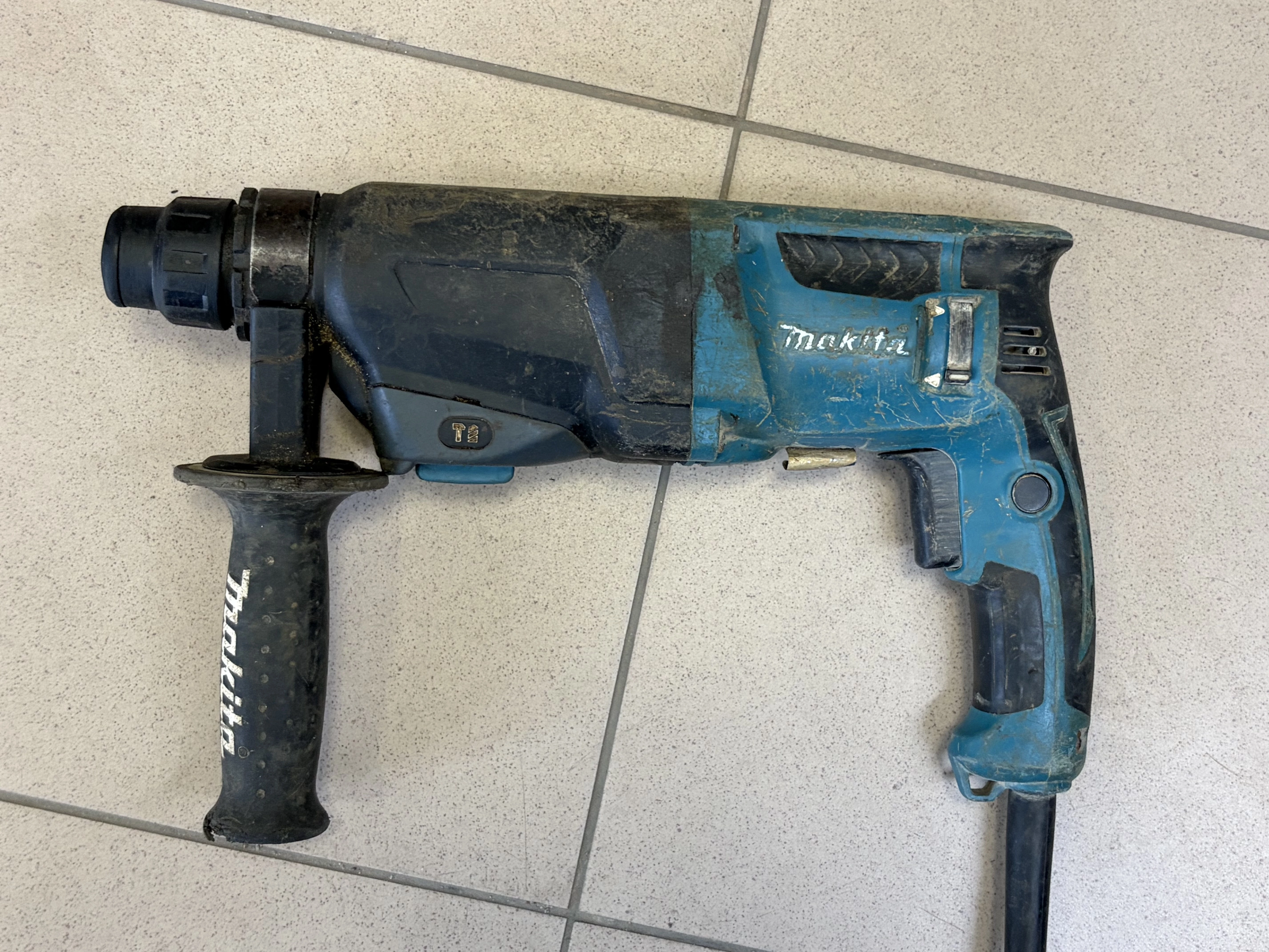 mlotowiertarka-makita-hr2300-rocznik-2019-zasilanie-sieciowe-pl-jozefa-pilsudskiego-92-gniezno