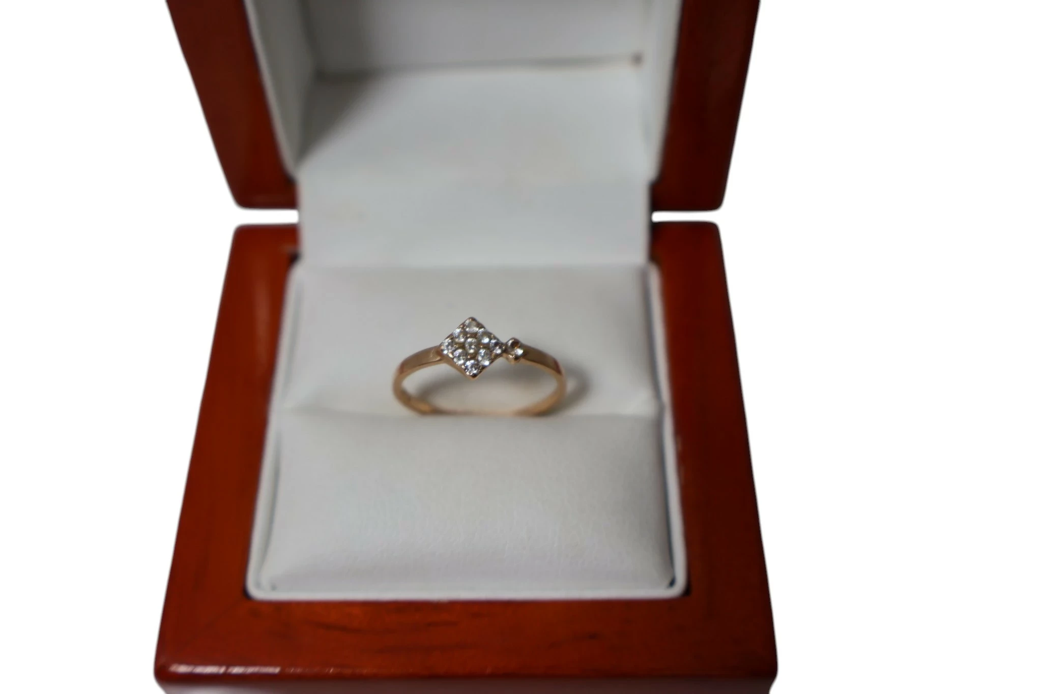 wyjatkowy-zloty-pierscionek-585111g-stan-11323-2