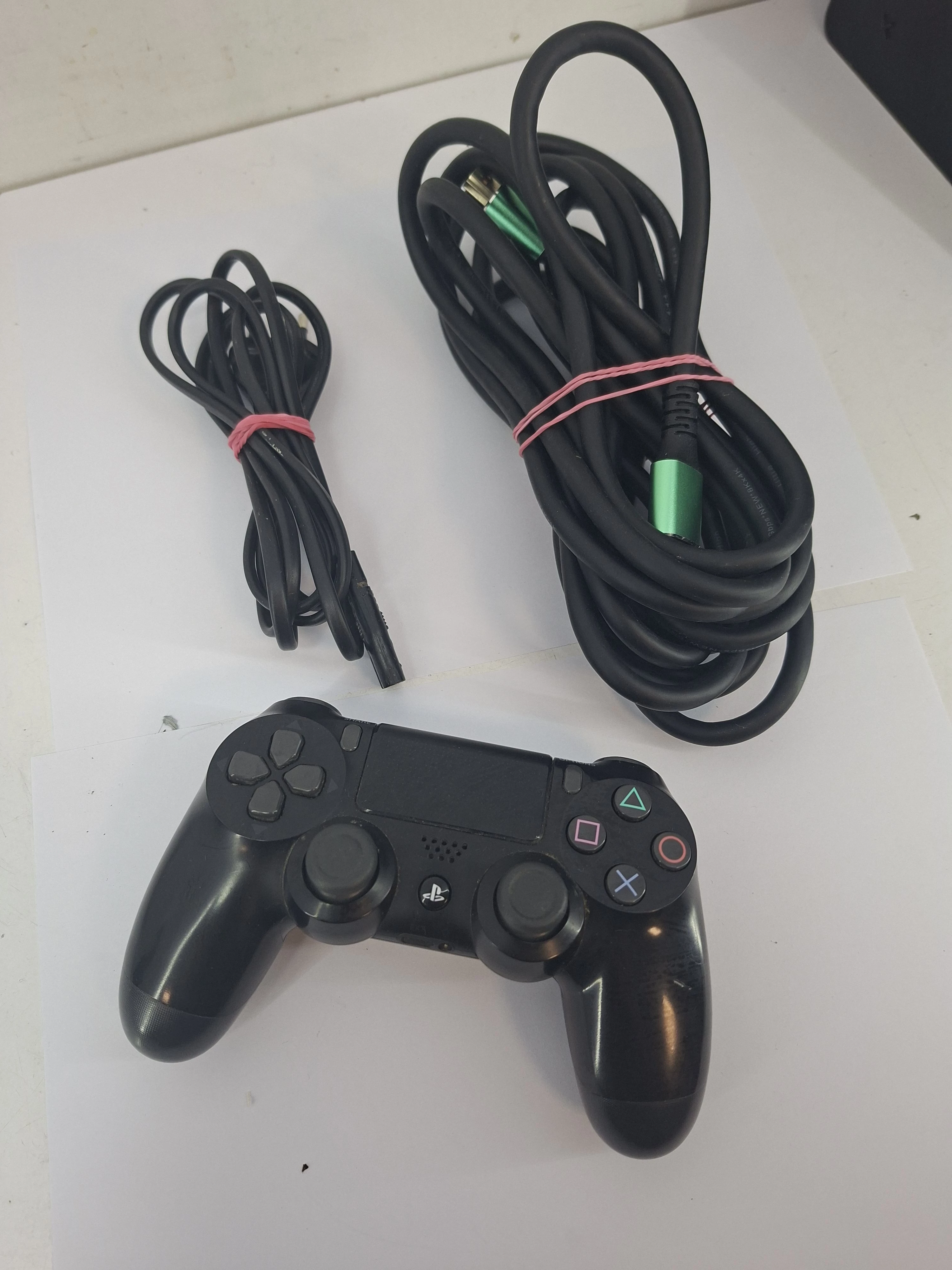 konsola-ps4-slim-500gb-wersja-130590-2