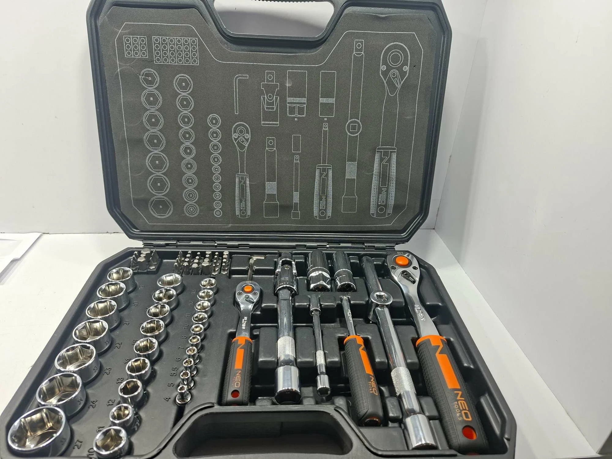 neo-klucze-nasadowe-12-14-zestaw-73-szt-10-054-bielska-45-plock