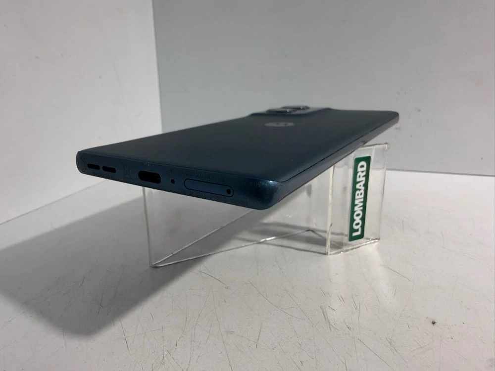 telefon-motorola-edge-50-fusion-przekatna-ekranu-667