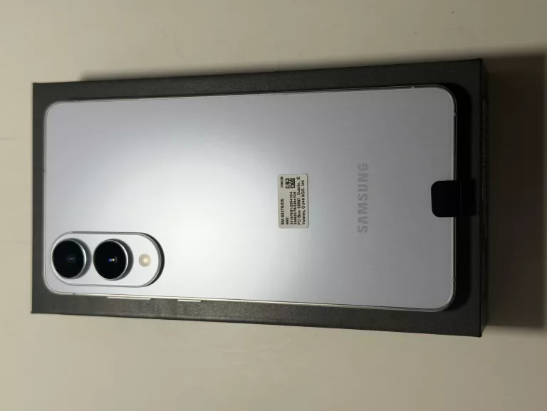 telefon-samsung-galaxy-s25-edge-12-gb-256-gb-5g-niebieski-gw-faktura-stan-11323-2