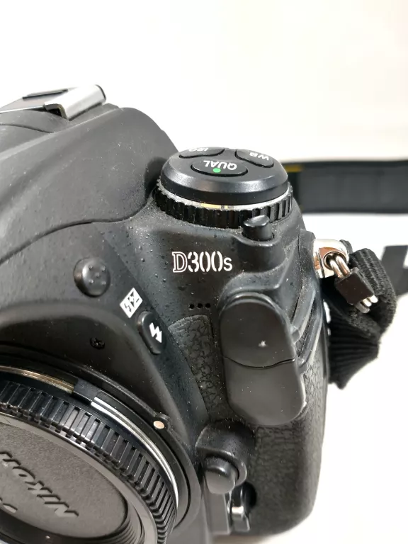 aparat-nikon-d300s-ean-gtin-5011985657801