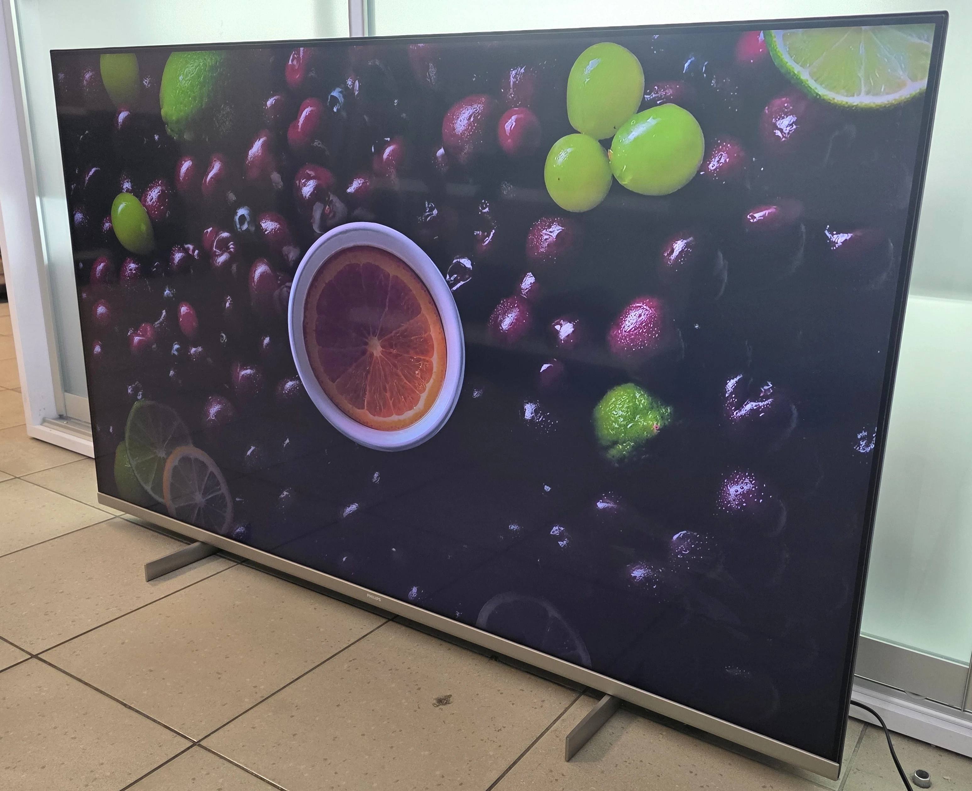 telewizor-smart-tv-philips-55-4k-55pus755612-przekatna-ekranu-cale-5500