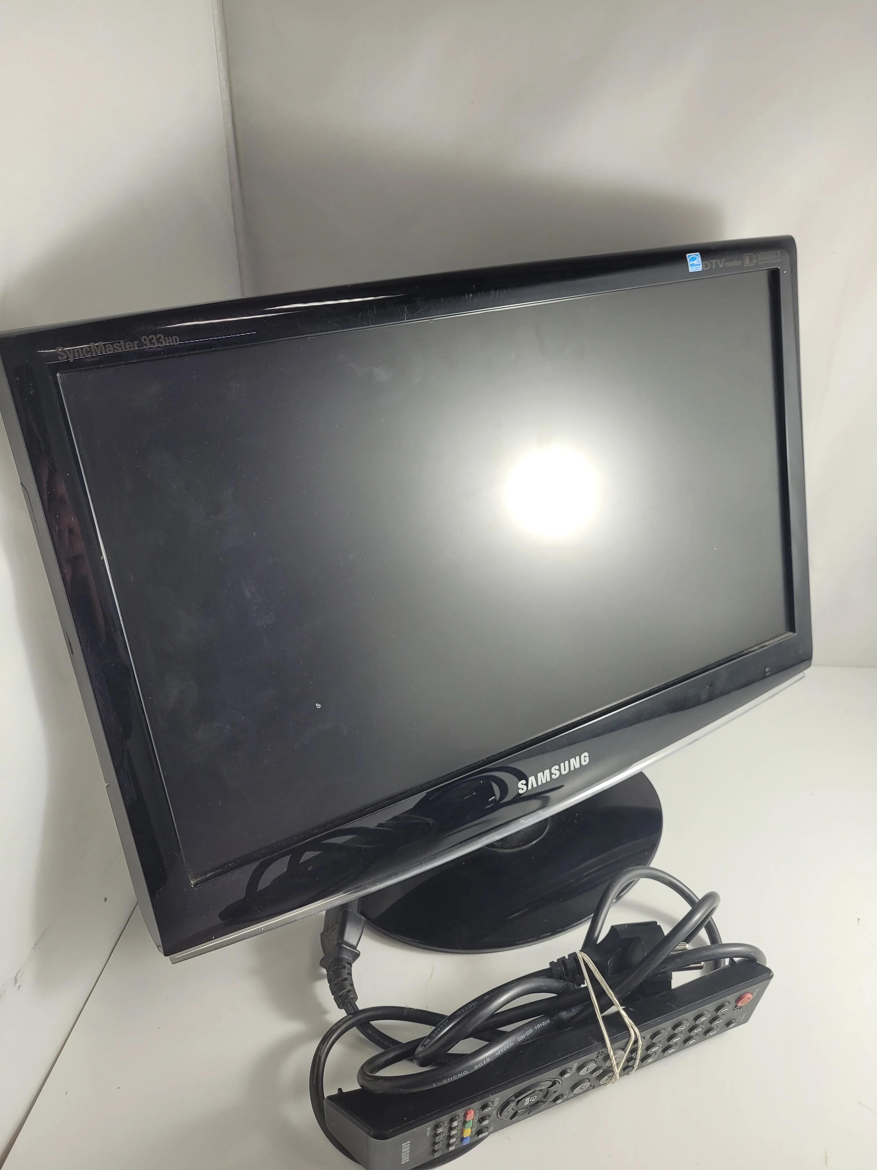 telewizor-monitor-samsung-933hd-19-ean-gtin-0729507811888