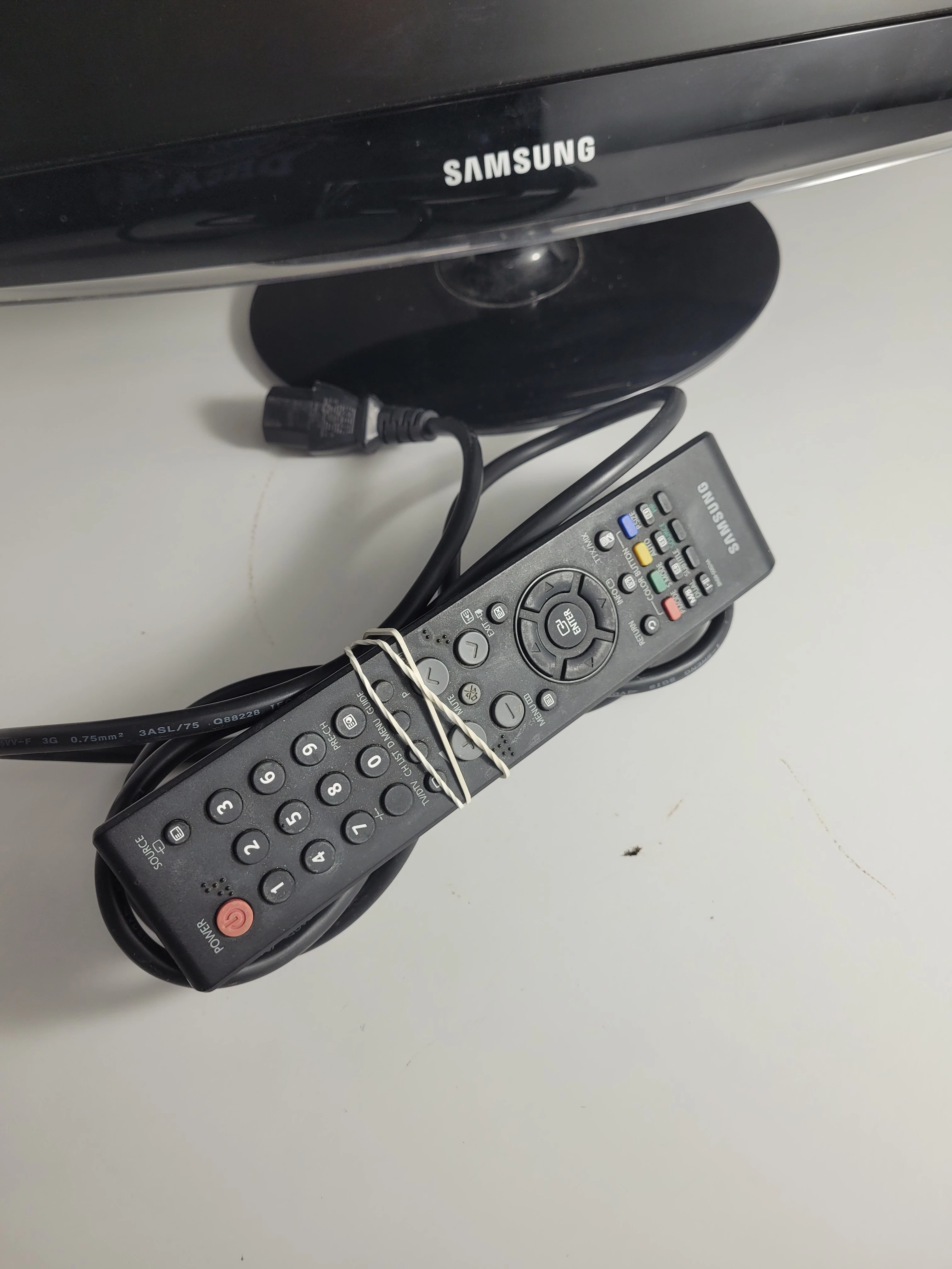 telewizor-monitor-samsung-933hd-19-stan-11323-2