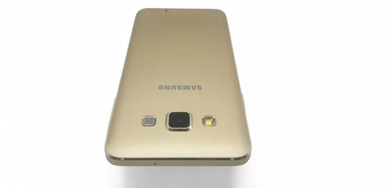 telefon-samsung-a3-przekatna-ekranu-470