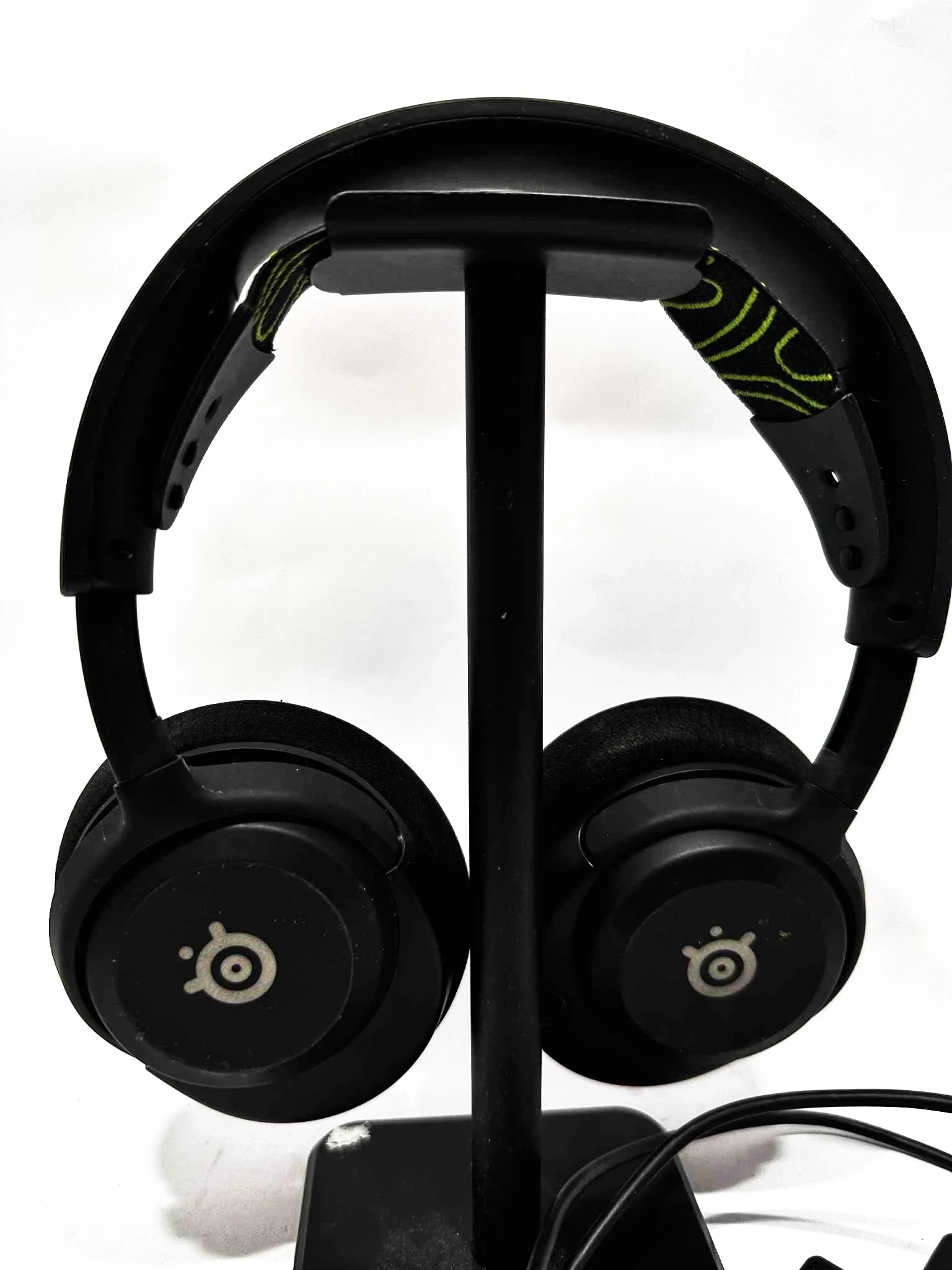 sluchawki-steelseries-arctis-nova-5x-parkowa-8d-lubin