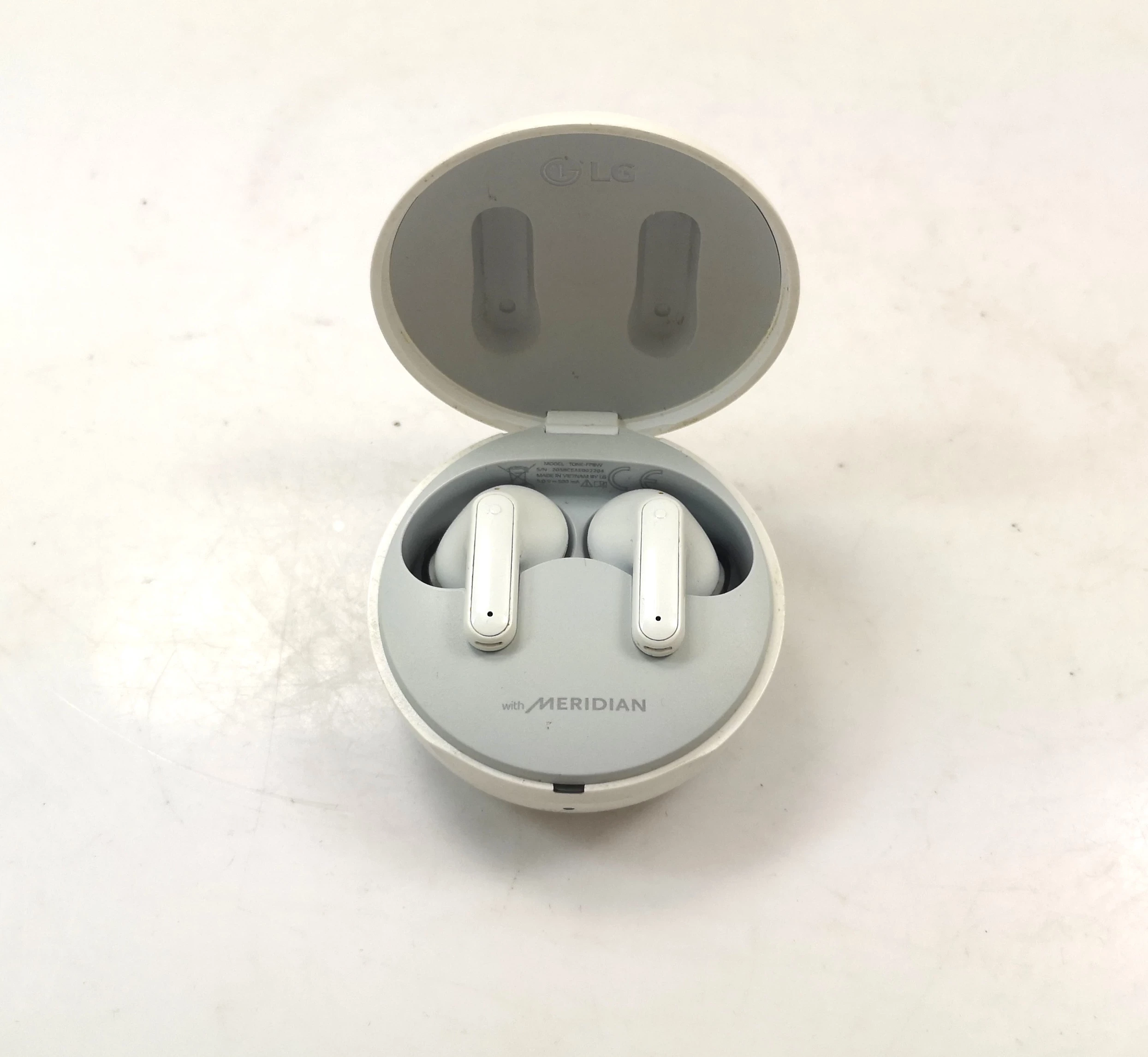 sluchawki-lg-tone-free-ean-gtin-8806091397805