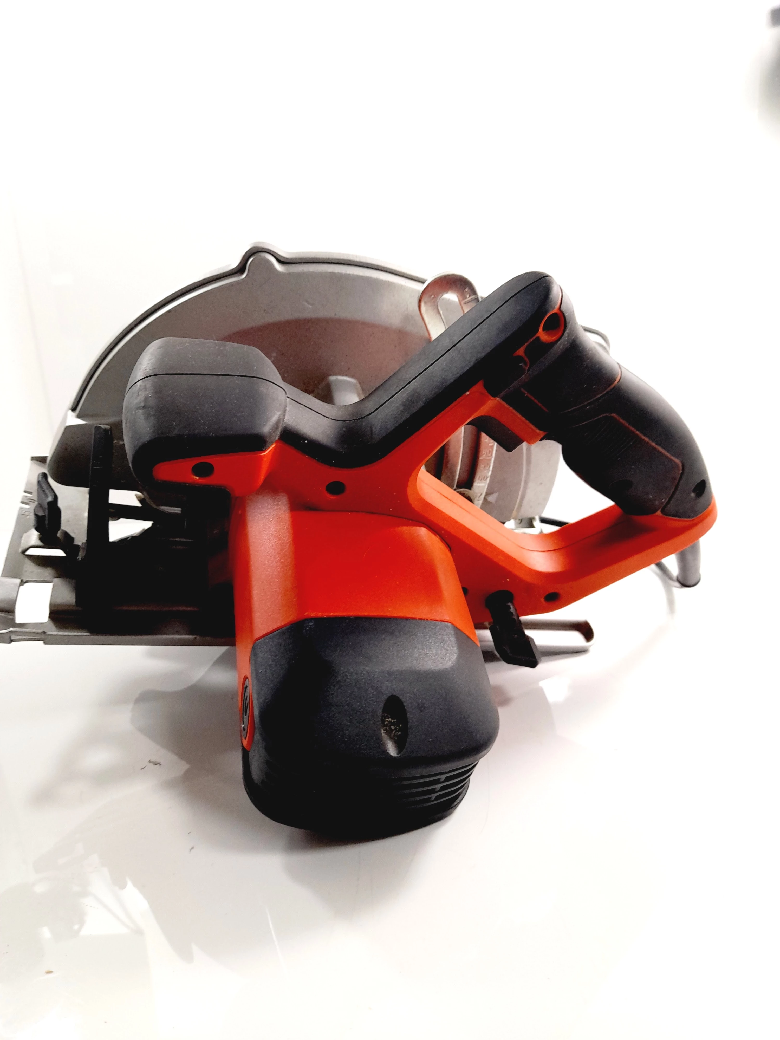 pilarka-tarczowa-1410w-tc-cs-1410-einhell-srednica-otworu-pily-3000