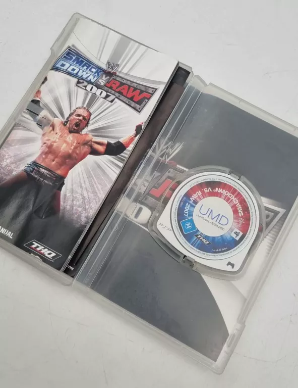 gra-psp-smack-down-raw-2007-stan-11323-2