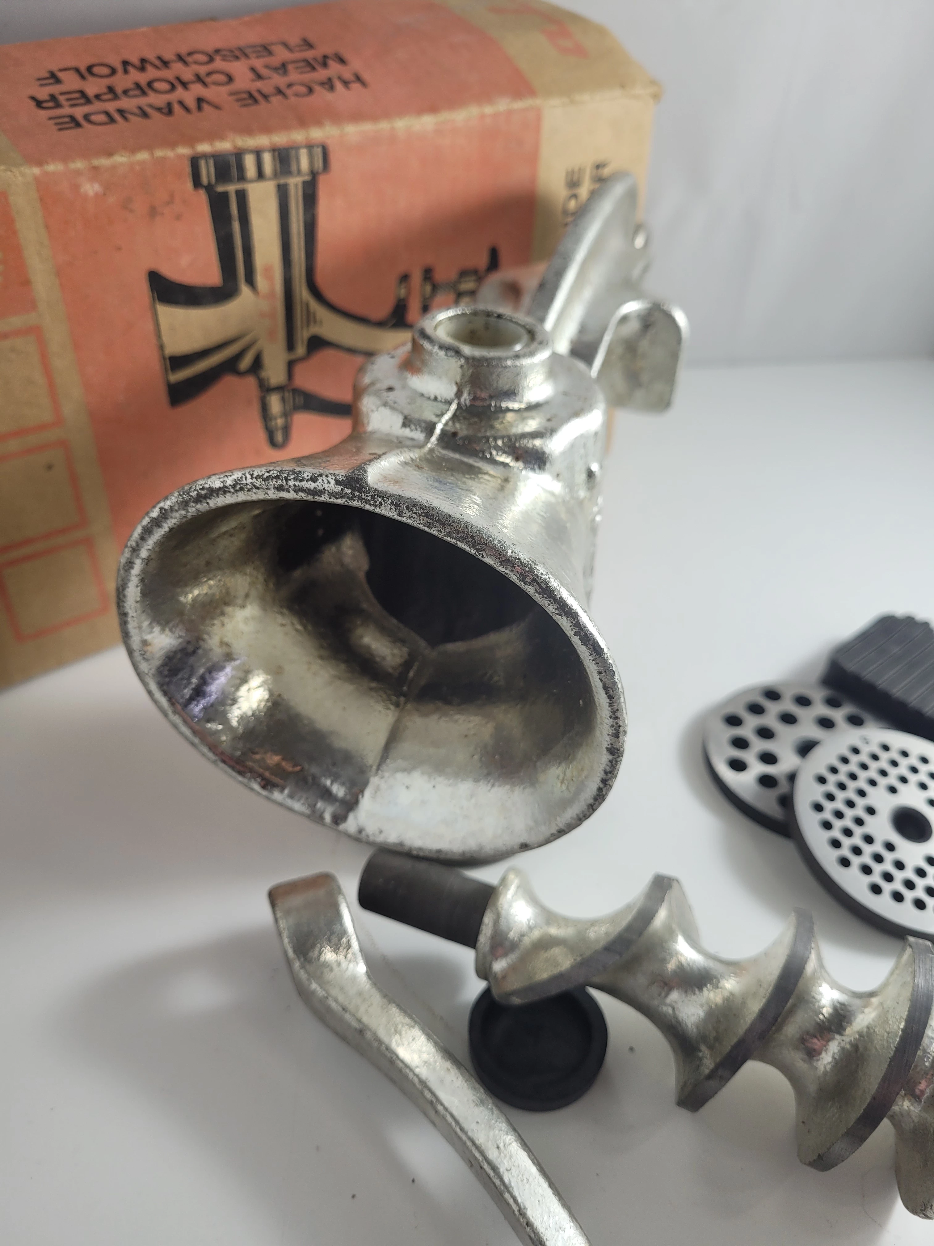 maszynka-do-mielenia-miesa-reczna-alfa-stan-11323-2