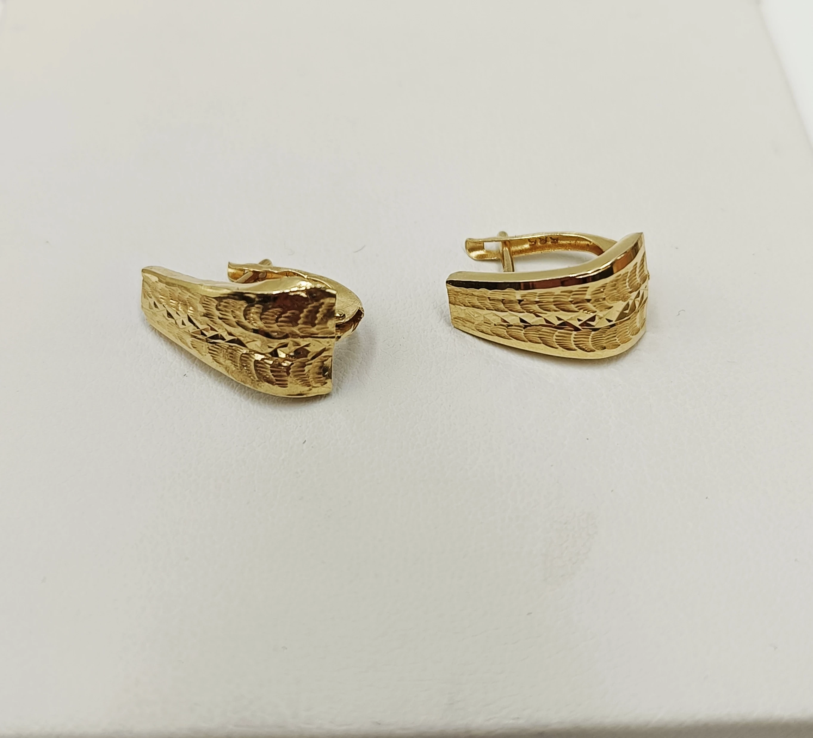 zlote-kolczyki-p585-w16-stan-11323-253806