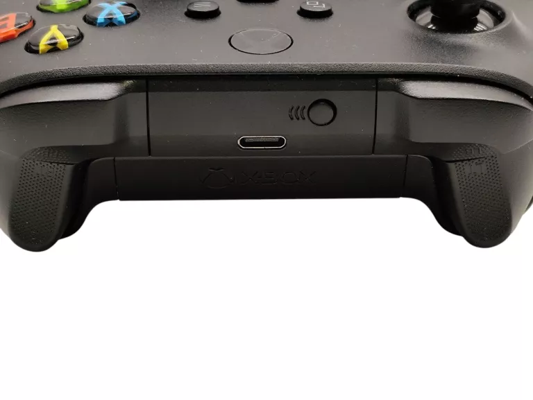kontroler-pad-xbox-one-series-x-s-oryginalny-pad-czarny-stan-11323-2
