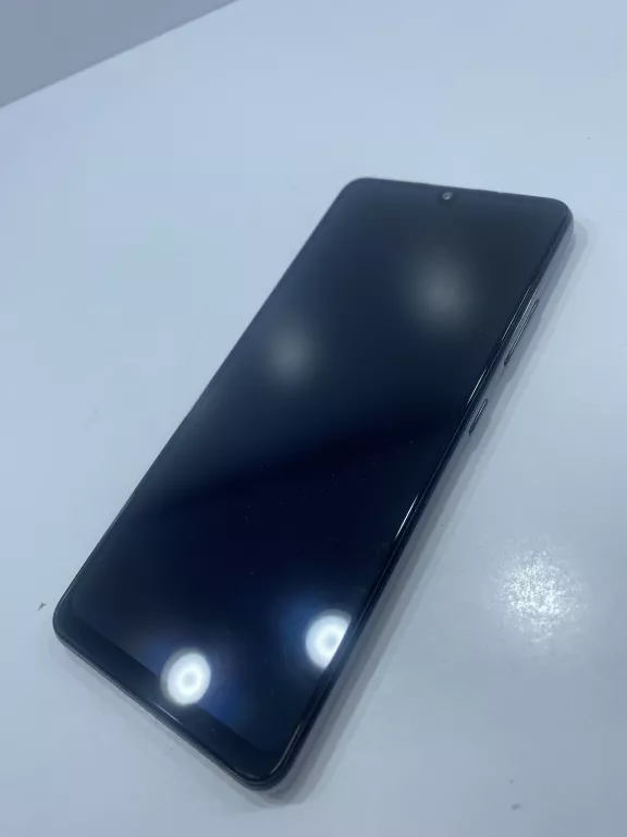 telefon-samsung-galaxy-a32-4128gb-stan-igla-przekatna-ekranu-640