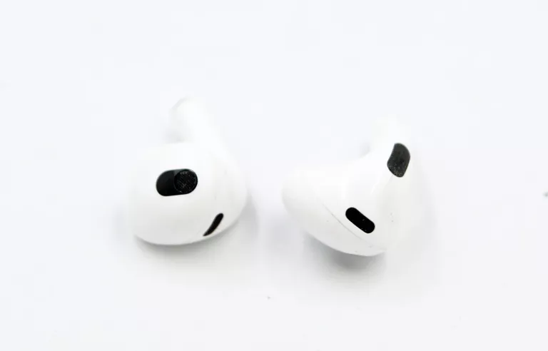 apple-airpods-3-generacji-etui-kolor-dominujacy-129357-2