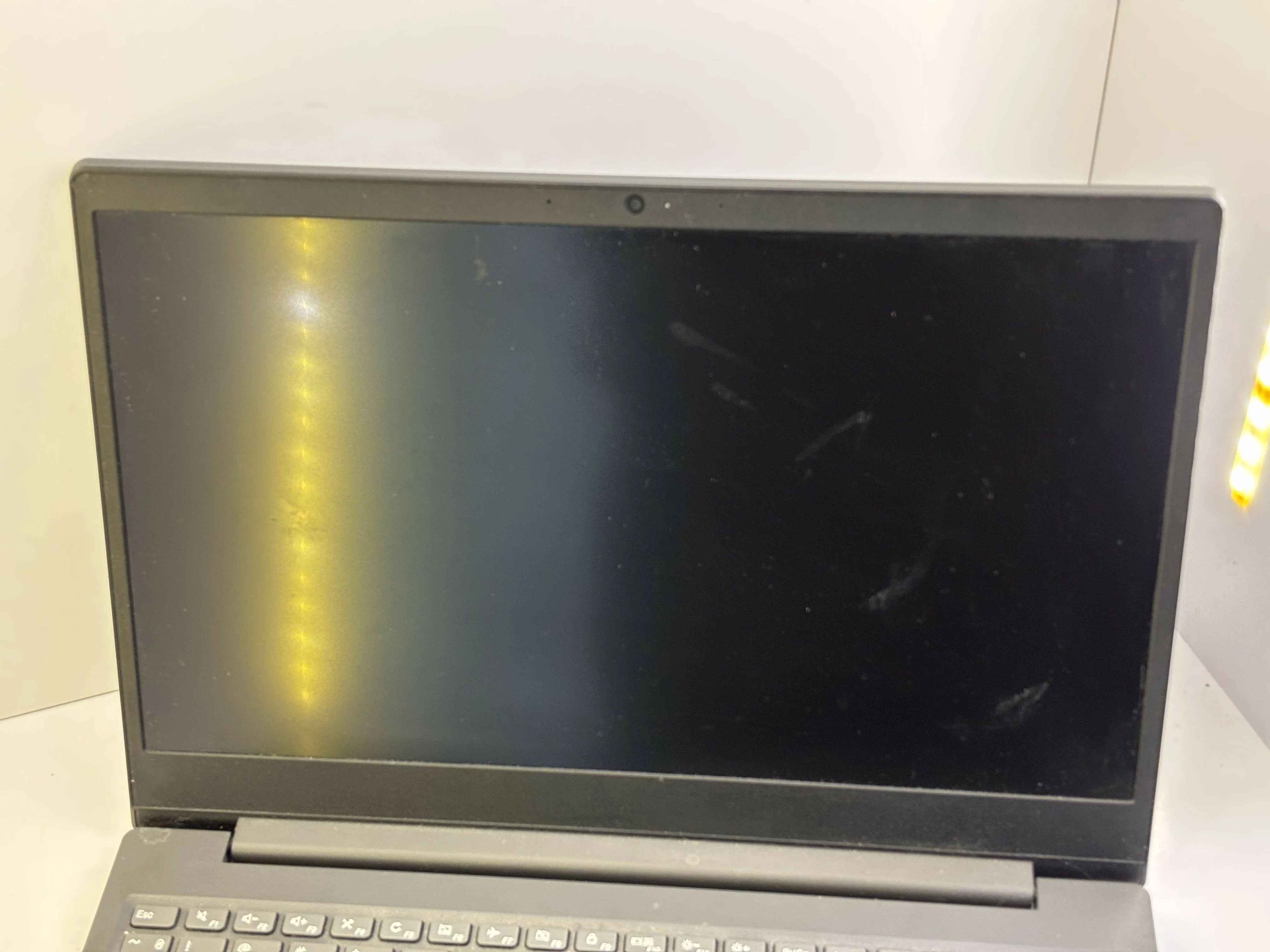 laptop-lenovo-v15-ada-8-ram-1-tb-ssd-lad-ean-gtin-195235596203