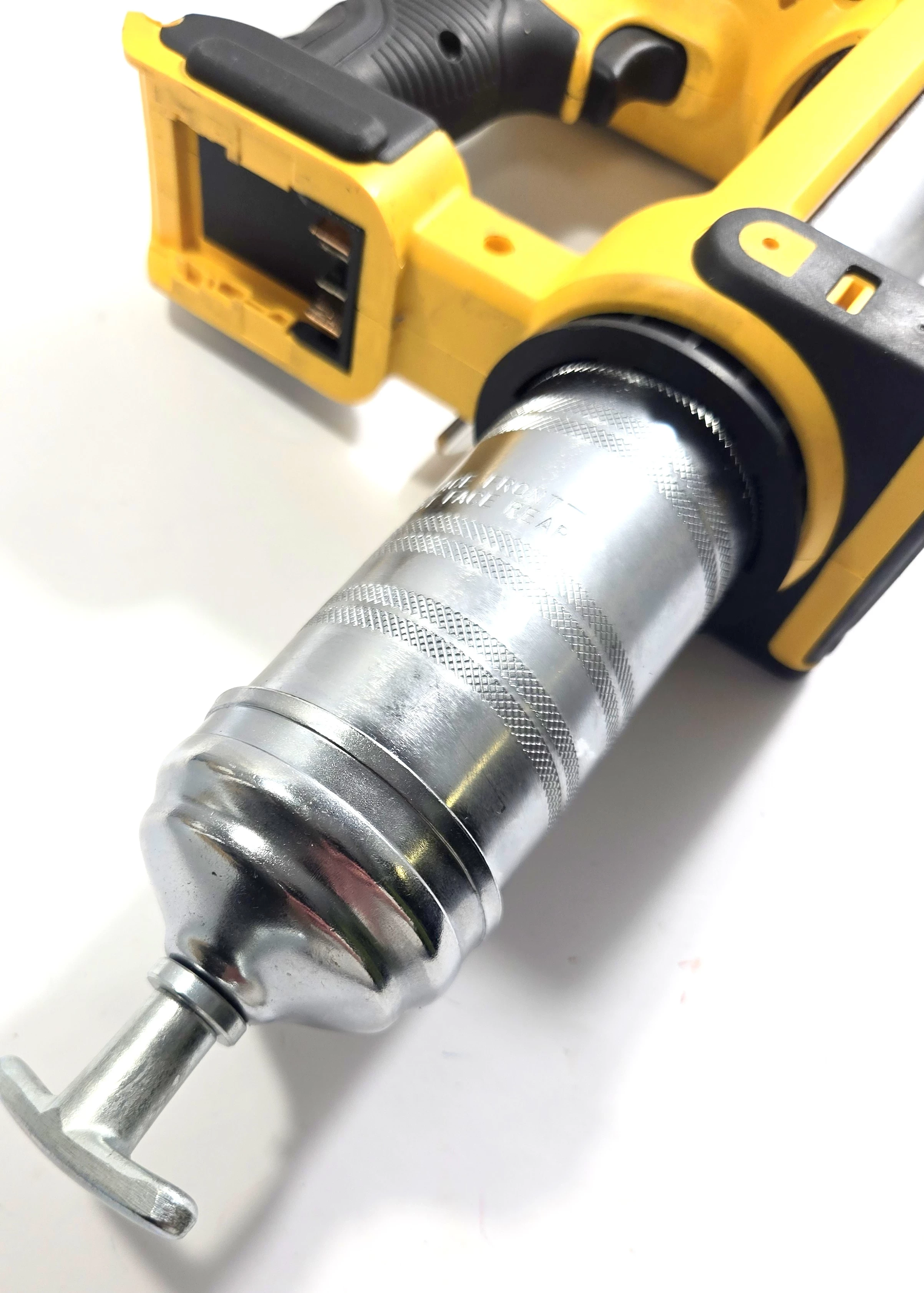 smarownica-akumulatorowa-18v-dewalt-dcgg571nk-kufer-stan-11323-2