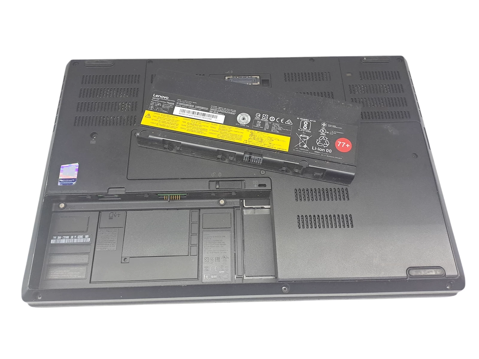 laptop-lenovo-thinkpad-p51-i7-32512-seria-procesora-4366-10