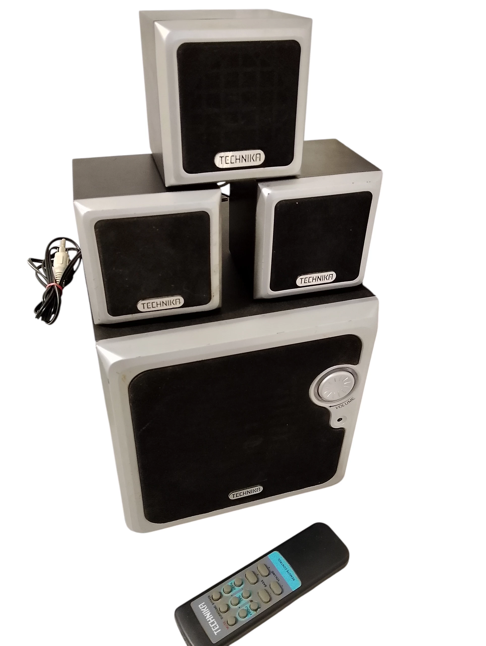 zestaw-glosnikow-technika-z-subwooferem-i-pilotem-1-maja-7a-makow-mazowiecki