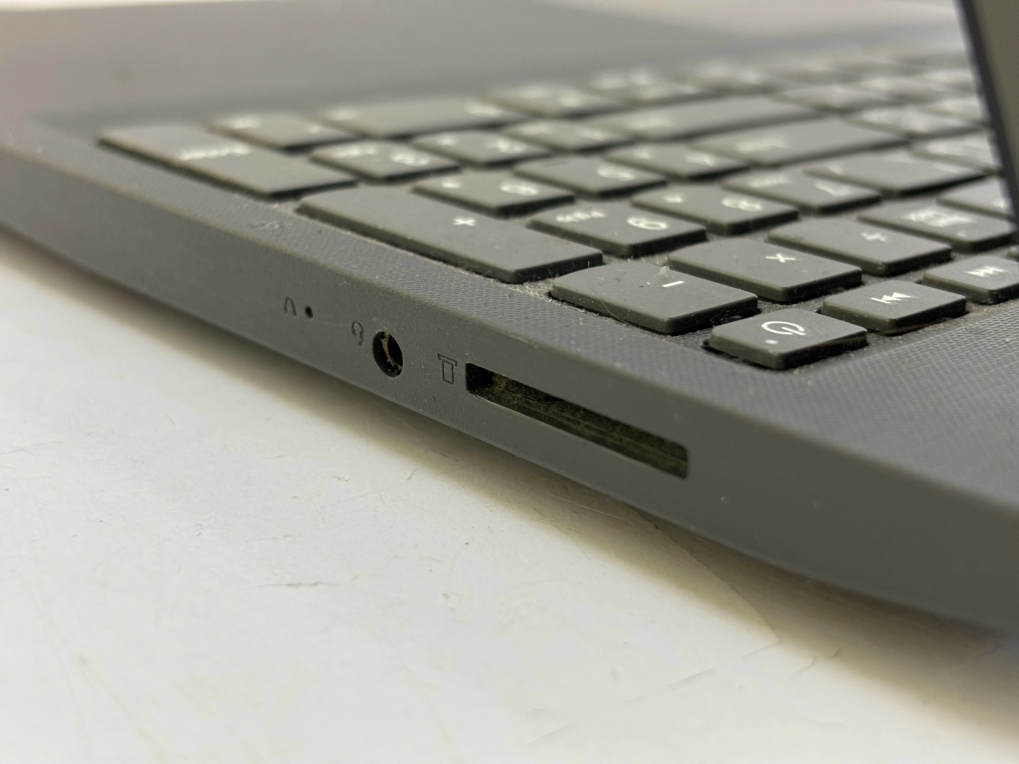 laptop-lenovo-v15-ada-8-ram-1-tb-ssd-lad-rozdzielczosc-px-4474-211457