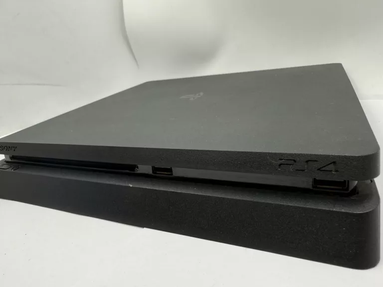 konsola-sony-playstation-ps4-slim-1tb-plus-pad-wersja-130590-2