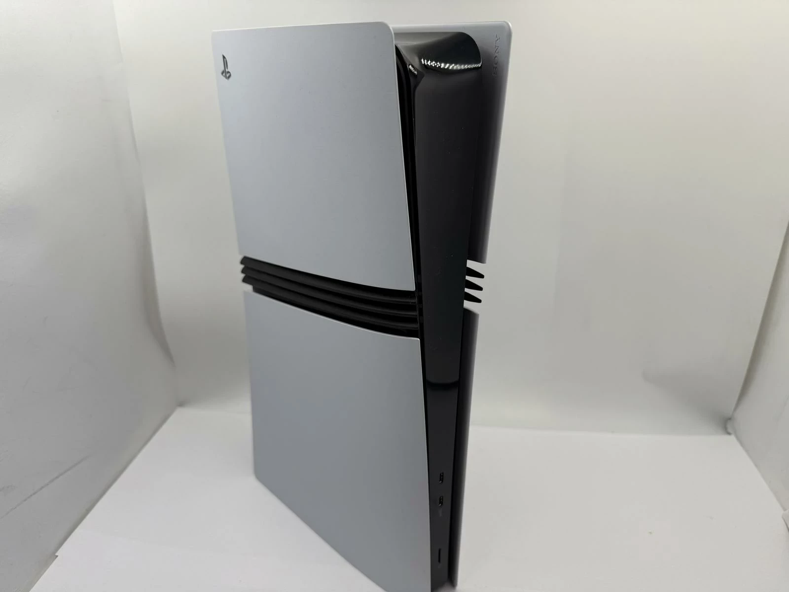 konsola-sony-playstation-5-pro-2tb-ssd-ps5-pro-pad-gwarancja-ean-gtin-711719595472