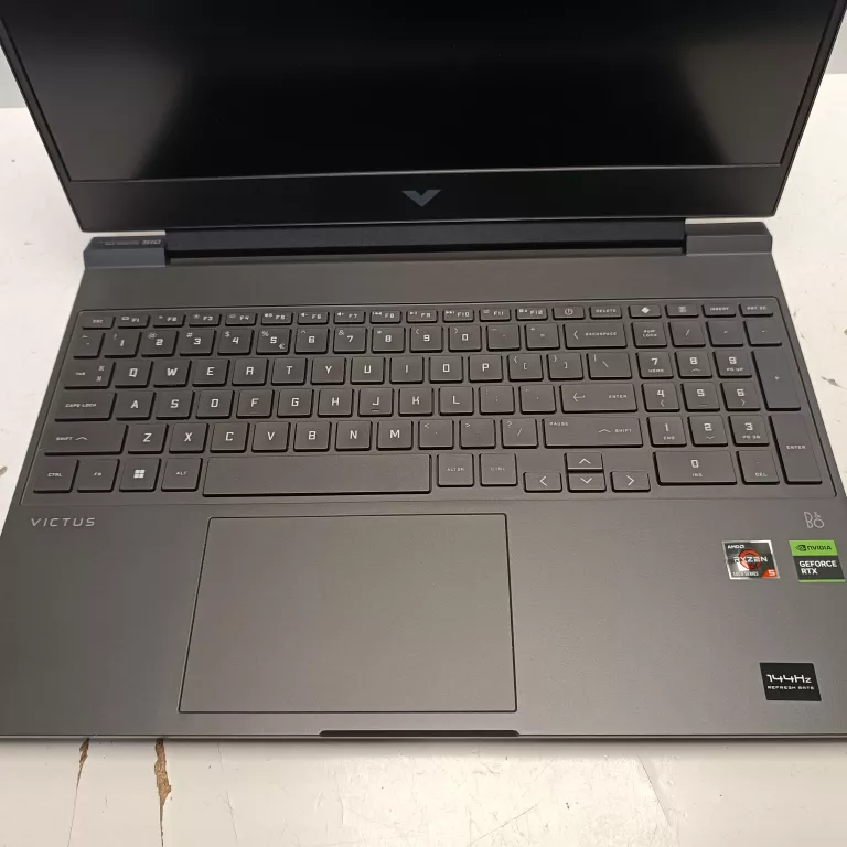 laptop-hp-victus-15-ryzen-5-5600h16gb512win11-rtx3050-144hz-przekatna-ekranu-1560