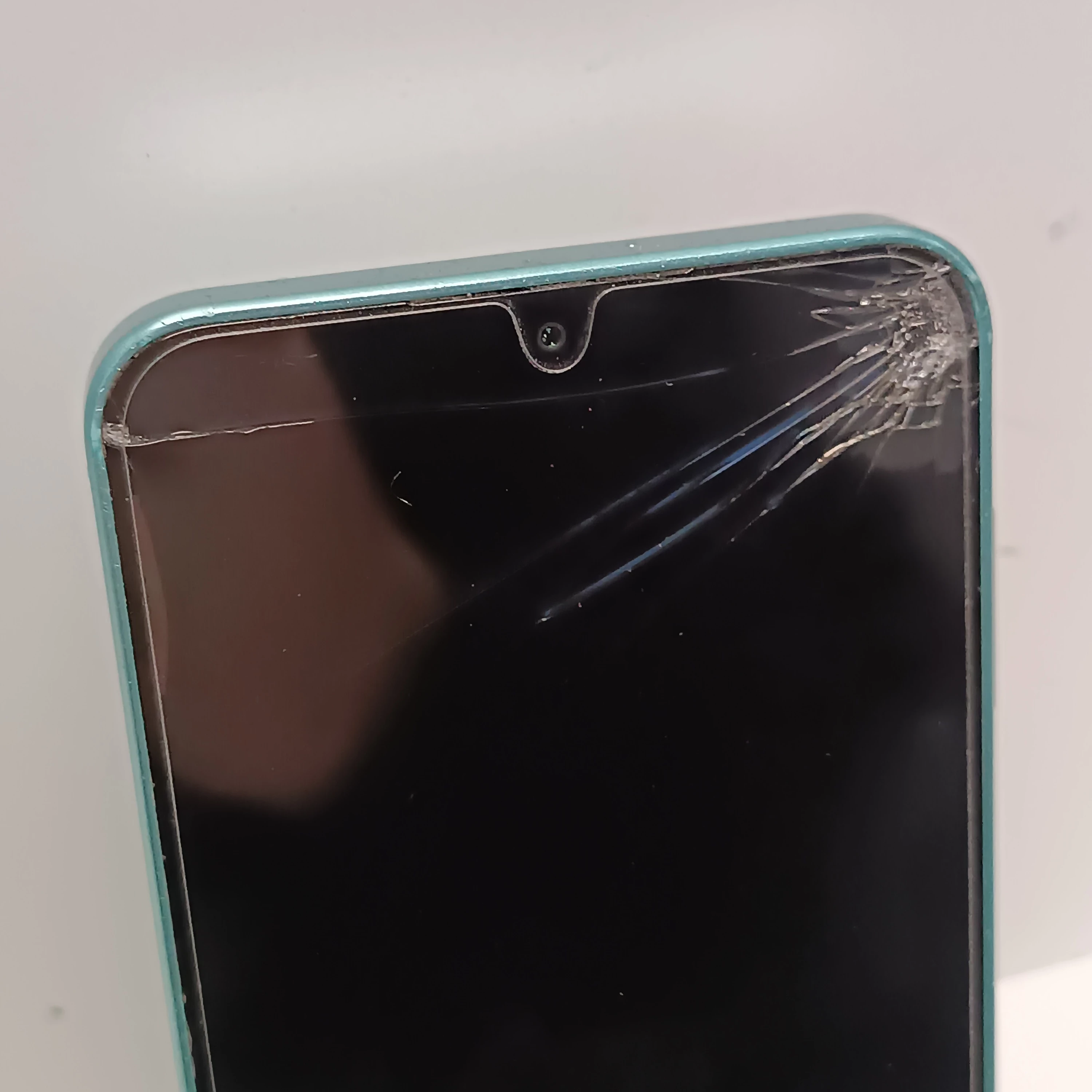 telefon-samsung-galaxy-a16-5g-4128gb-zbity-ekran-typ-202685-212929