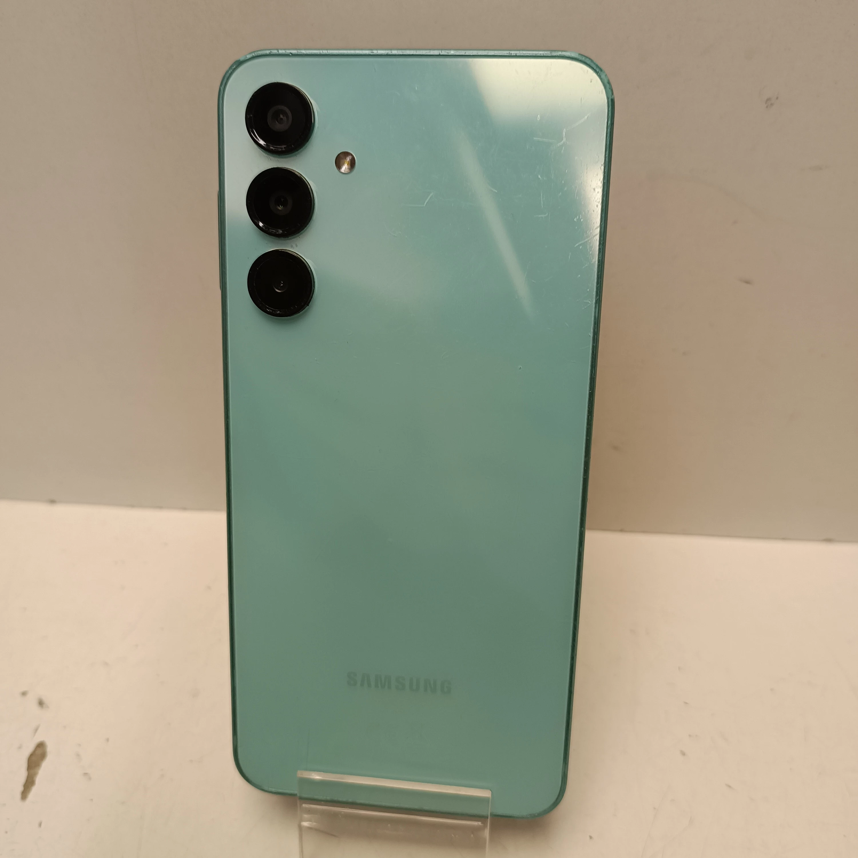 telefon-samsung-galaxy-a16-5g-4128gb-zbity-ekran-pojemnosc-akumulatora-5000