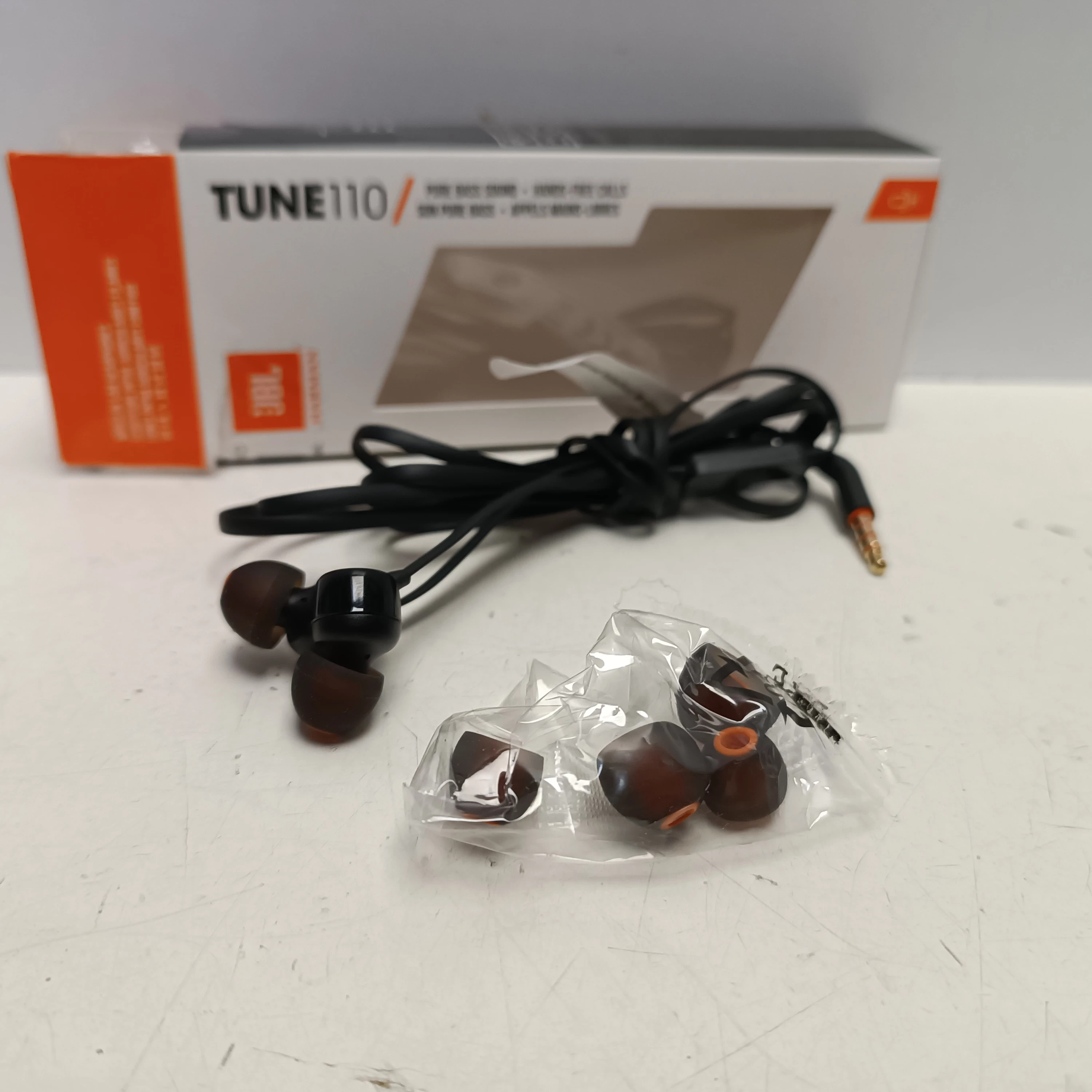 sluchawki-tune-110-jbl-osiedle-teatralne-3u15-krakow