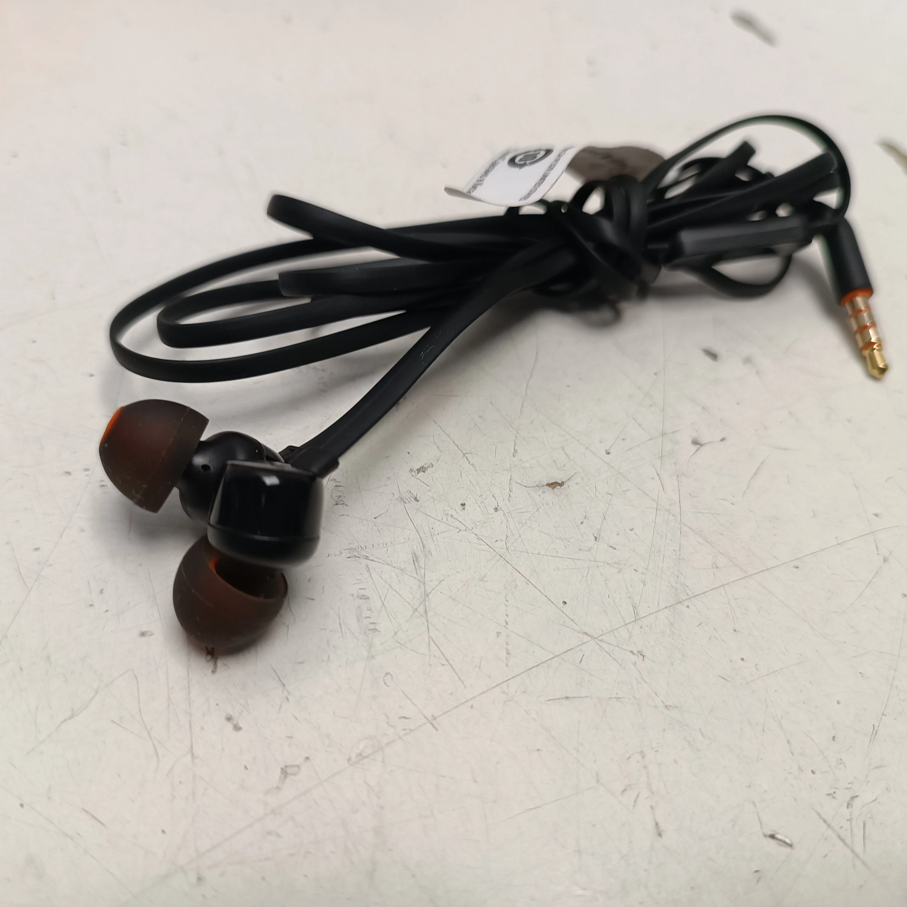 sluchawki-tune-110-jbl-kolor-dominujacy-129357-5