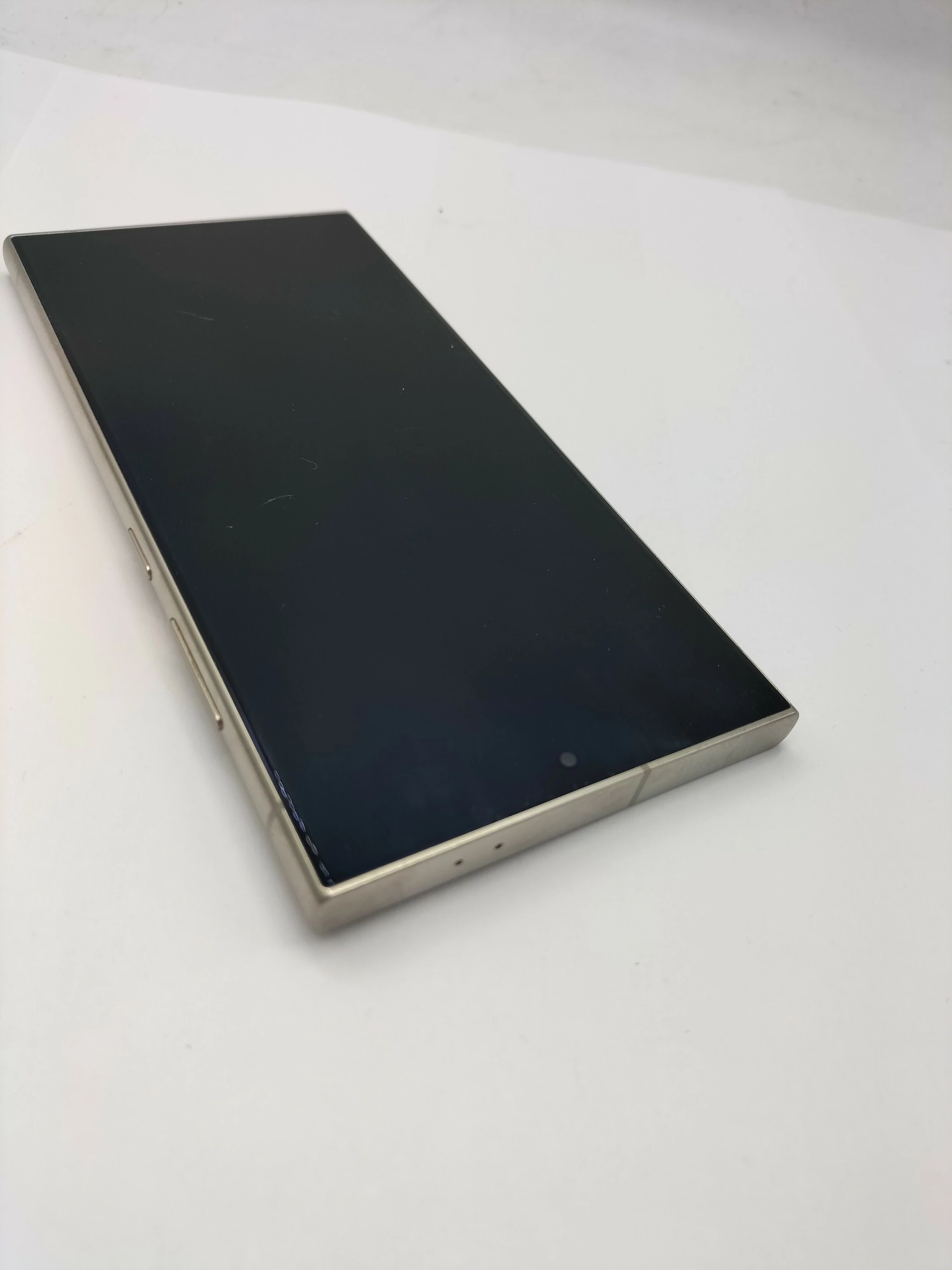 telefon-samsung-s24-ultra-12256gb-kod-producenta-sm-s928bztgeue