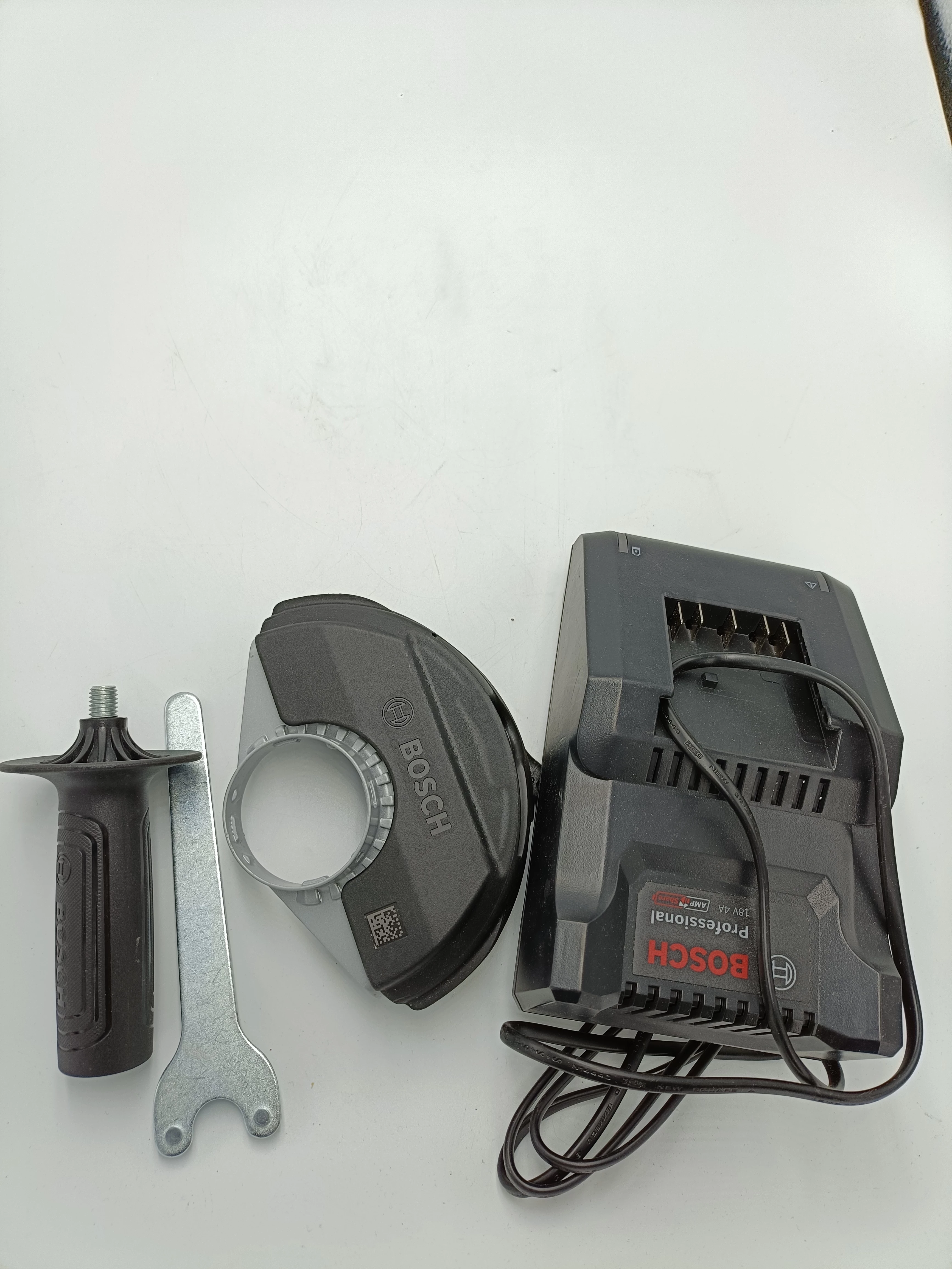 szlifierka-katowa-18v-125mm-gws-18v-8-bosch-stan-11323-238058