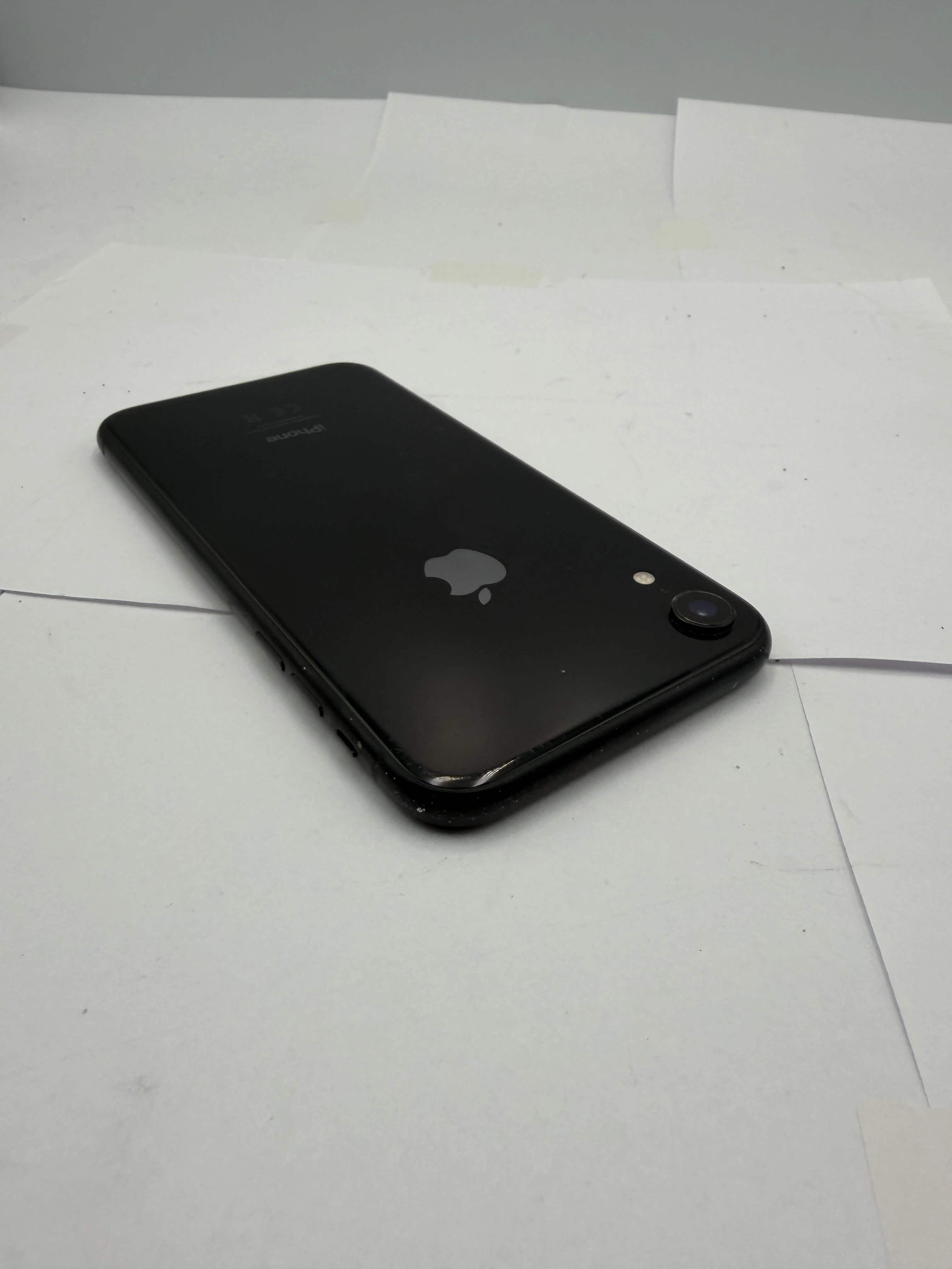 telefon-iphone-xr-czarny-64gb-80-kod-producenta-mry42pma