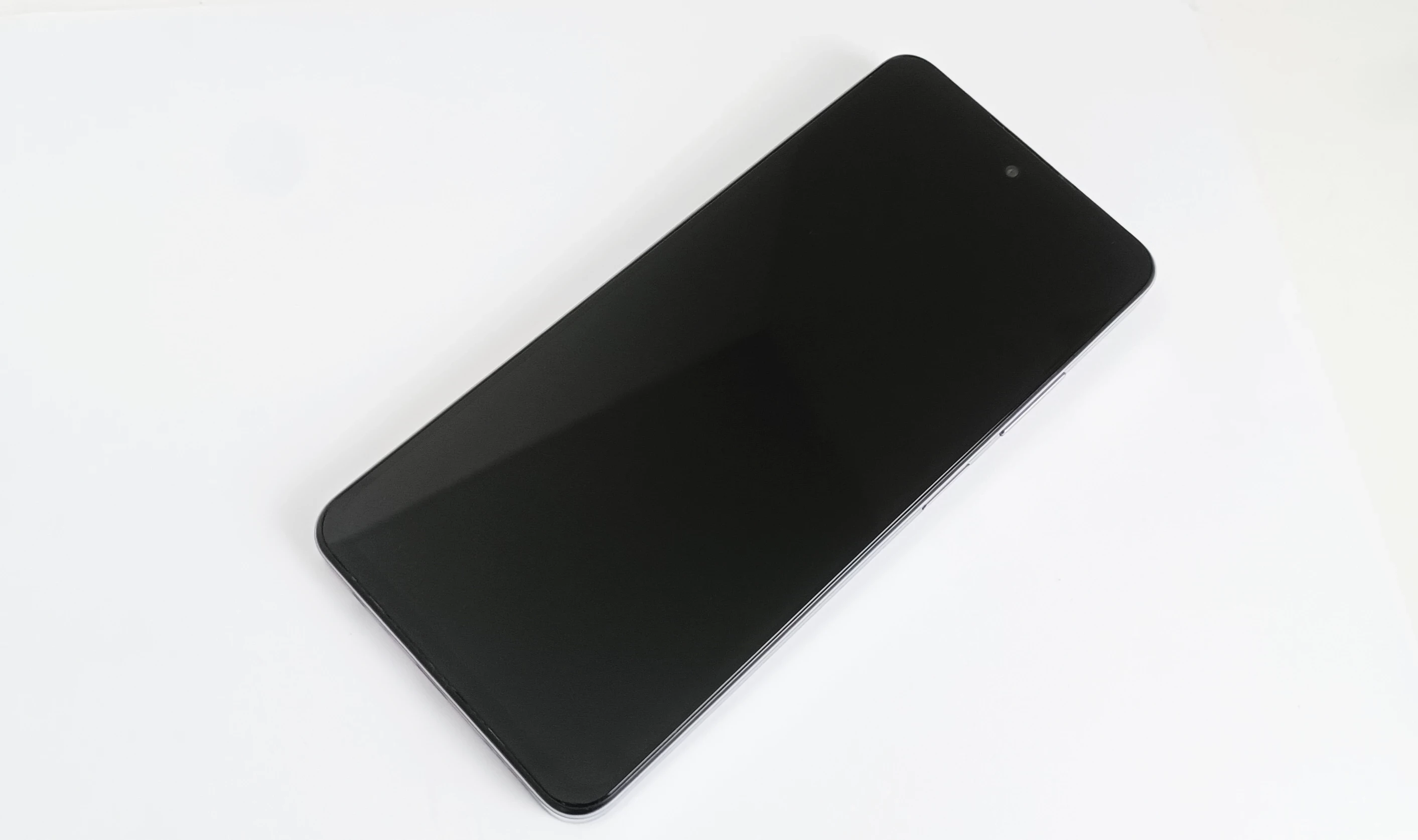 telefon-realme-12-5g-256gb-fioletowy-typ-202685-212929