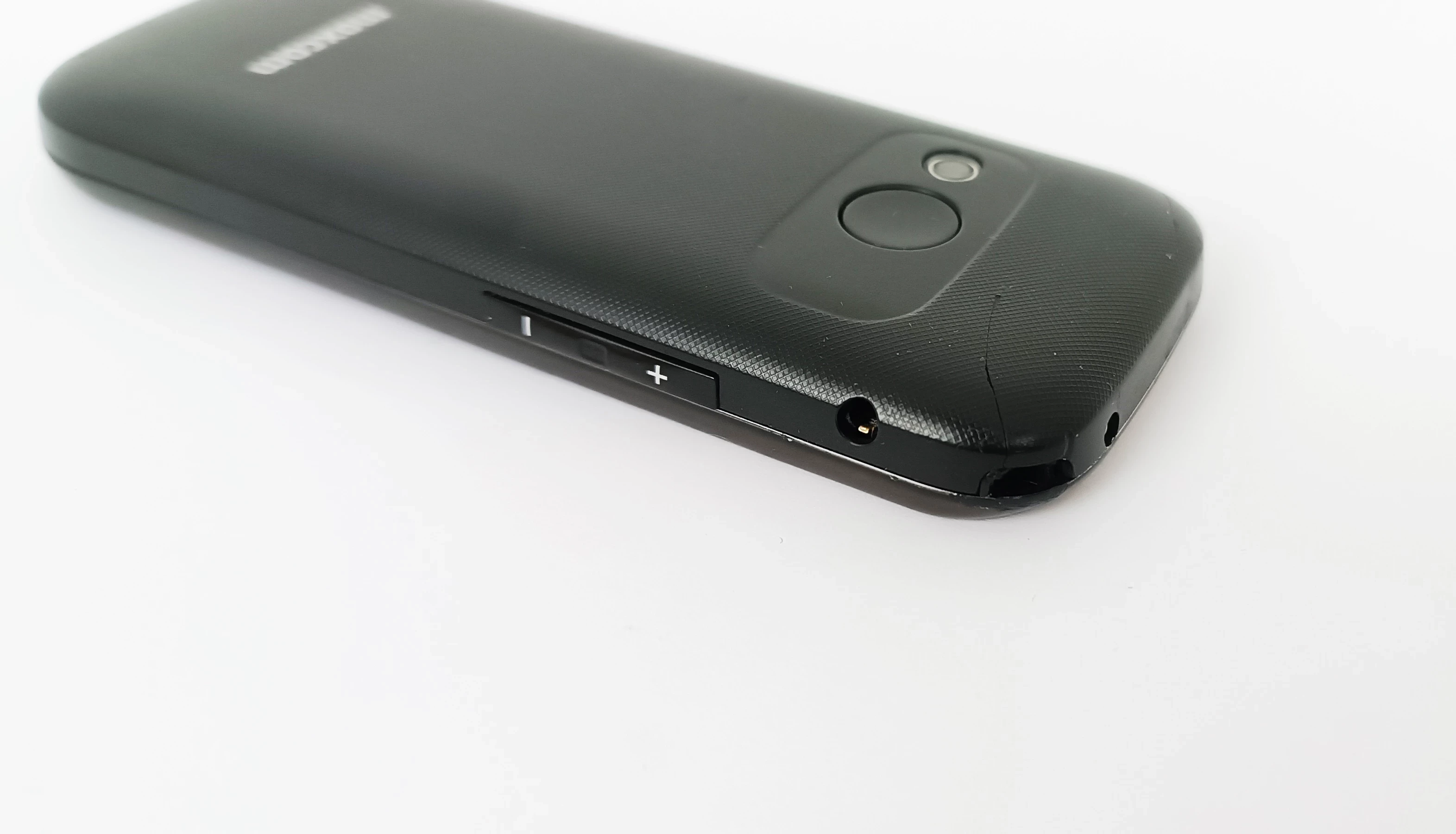 telefon-komorkowy-maxcom-mm724-przekatna-ekranu-220