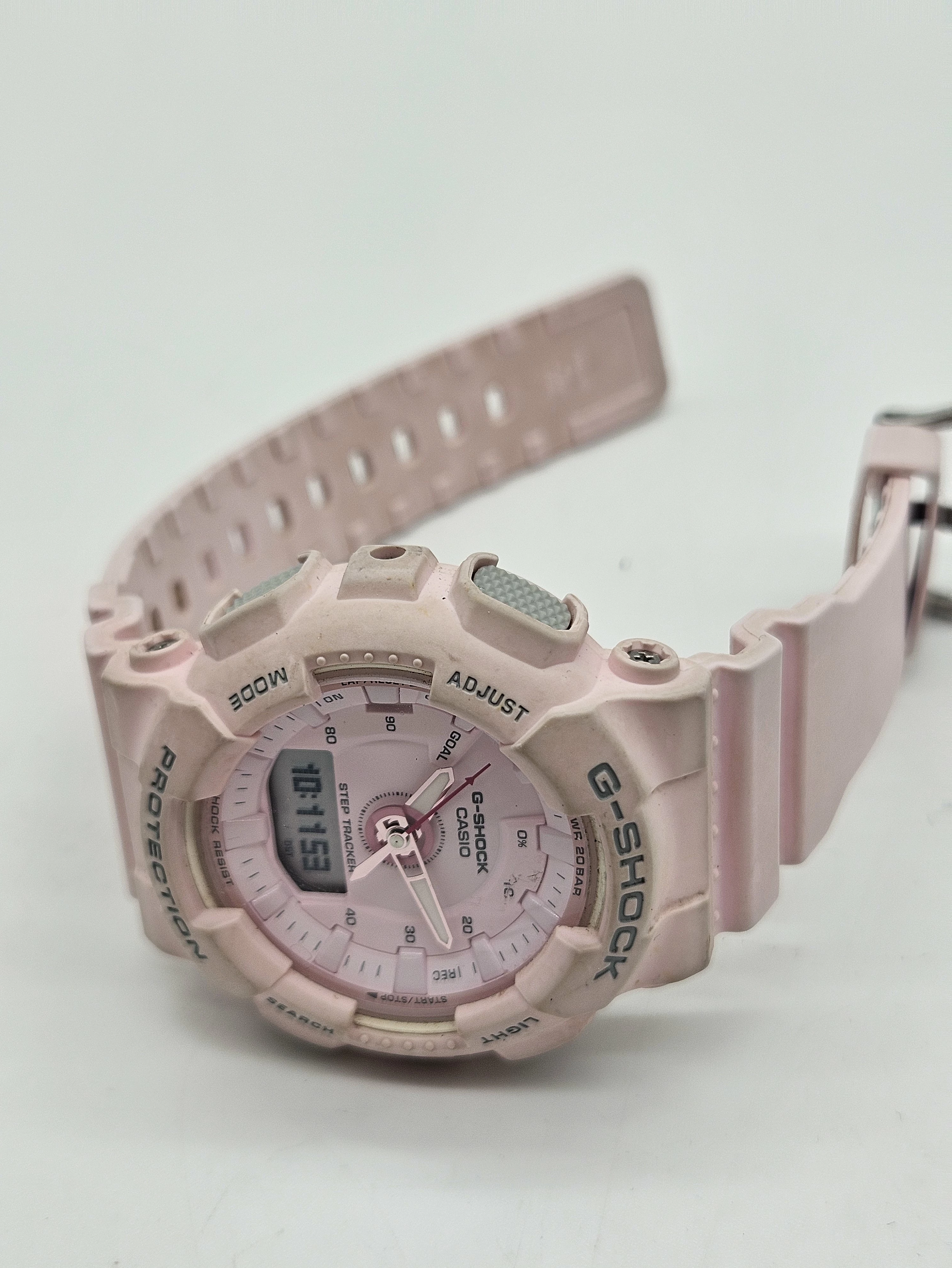 zegarek-g-shock-gma-s130-dworcowa-2-leszno-gold-fish