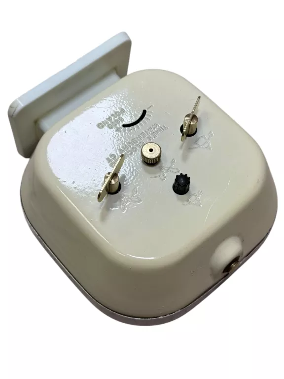 stary-budzik-zegarek-mera-poltik-marka-248811-958954