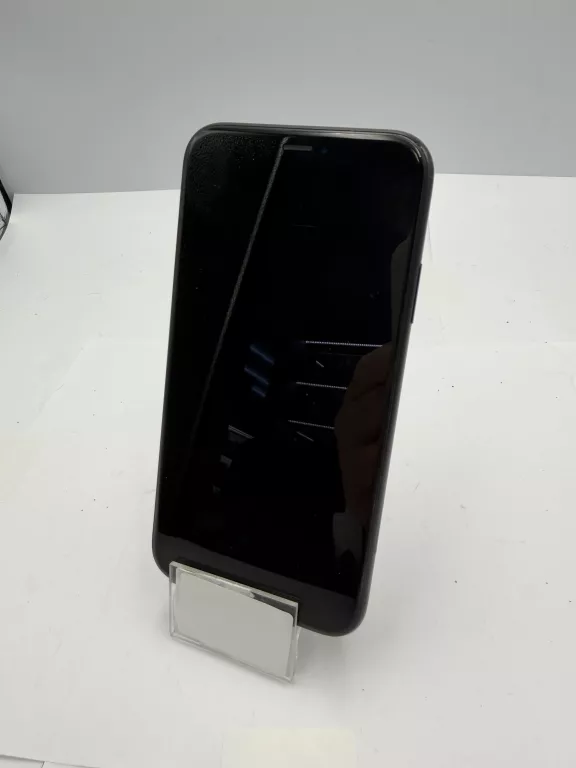 telefon-iphone-xr-czarny-64gb-80-przekatna-ekranu-610